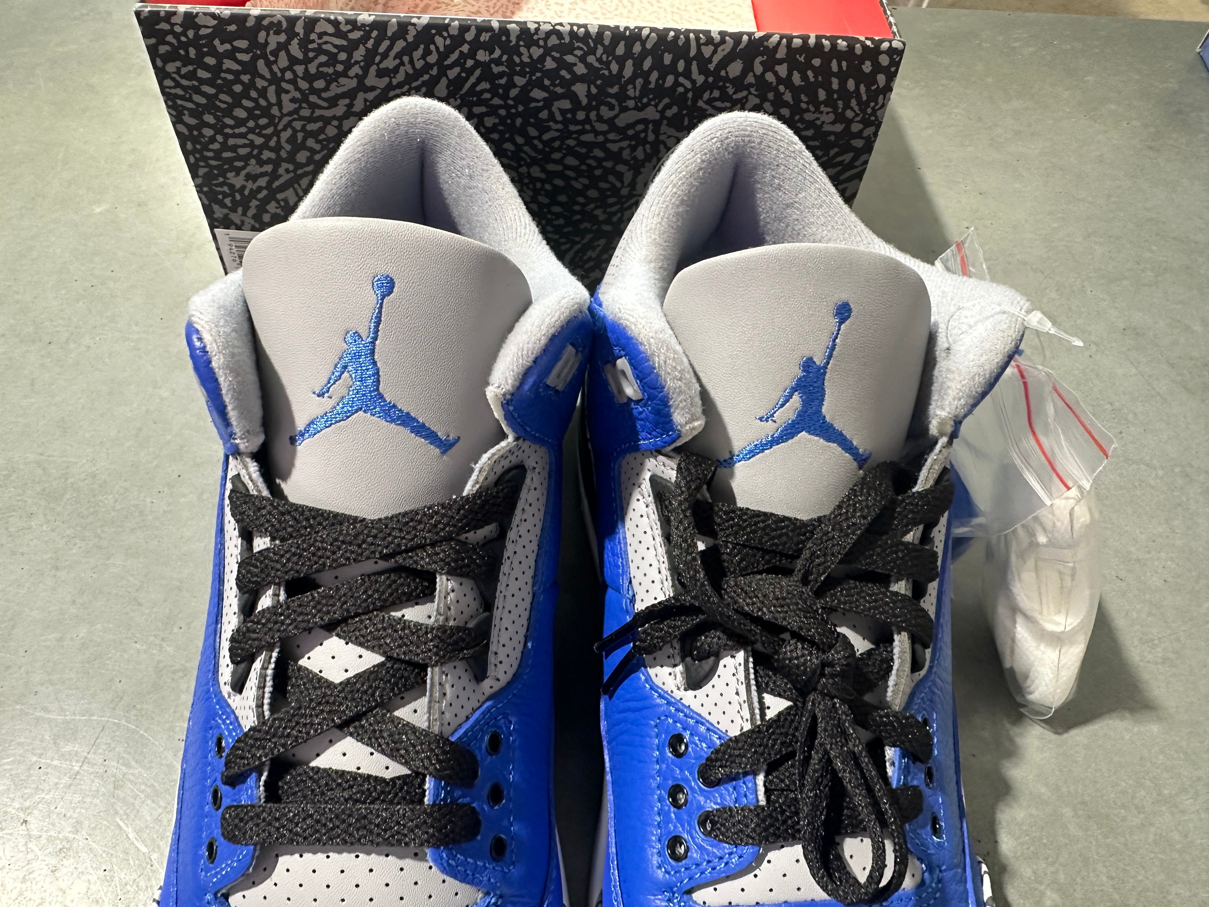 Air Jordan 3 Retro - Varsity Royal Cement Size 11