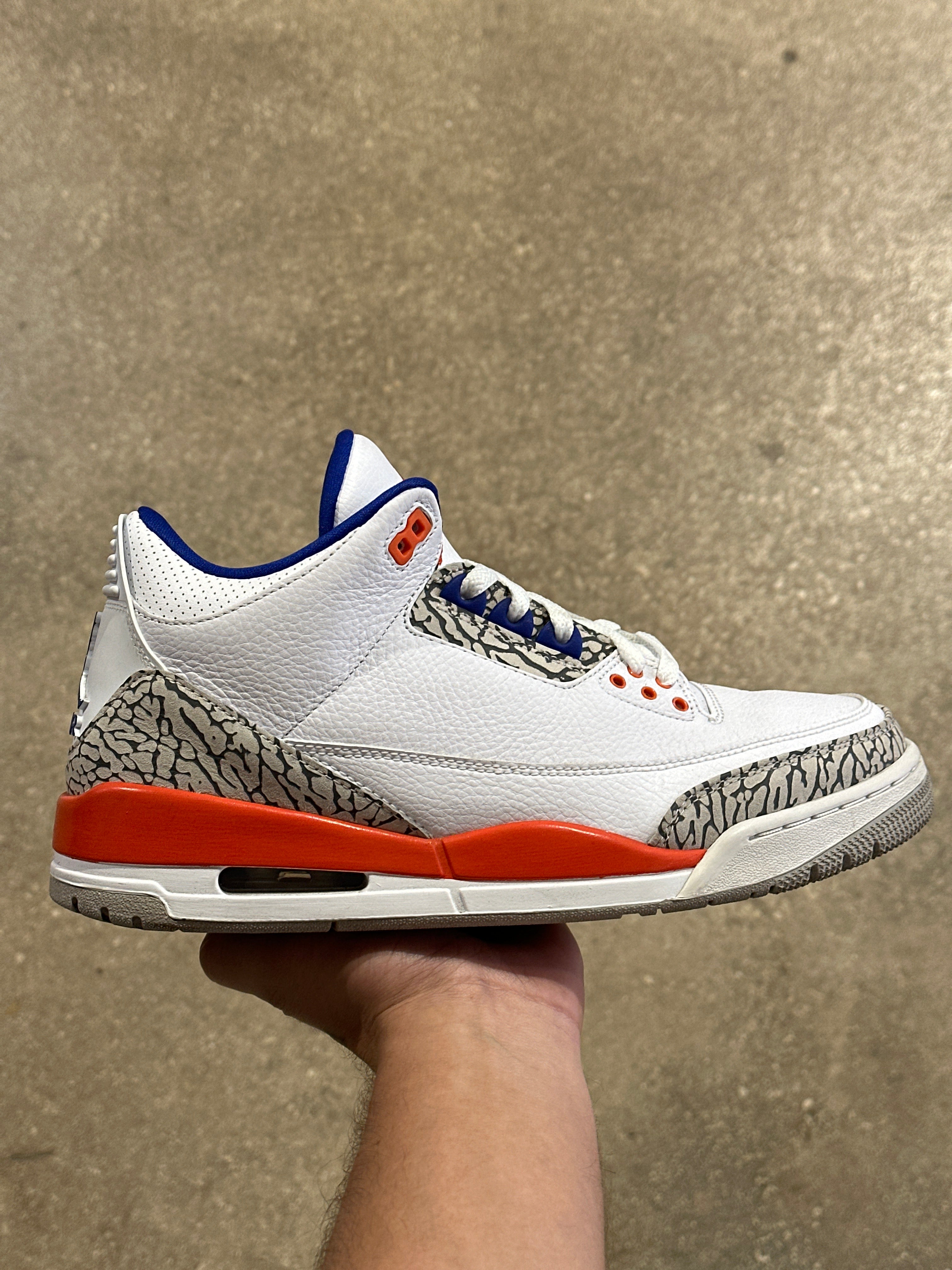 Air Jordan 3 Retro - Knicks Size 10