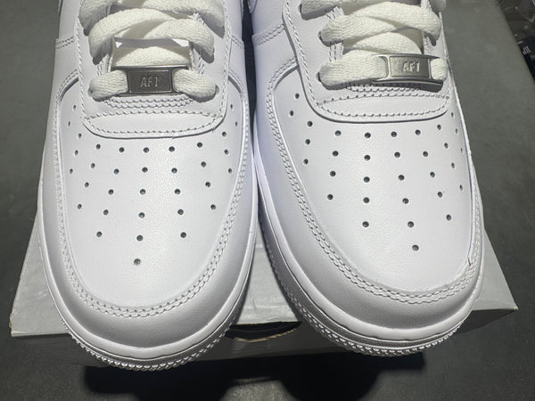 Nike Air Force 1 07 - Triple White Size 10
