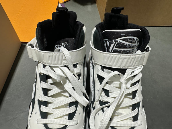 Louis Vuitton LV Trainer 2 - White/Black Size 10LV/11.5US