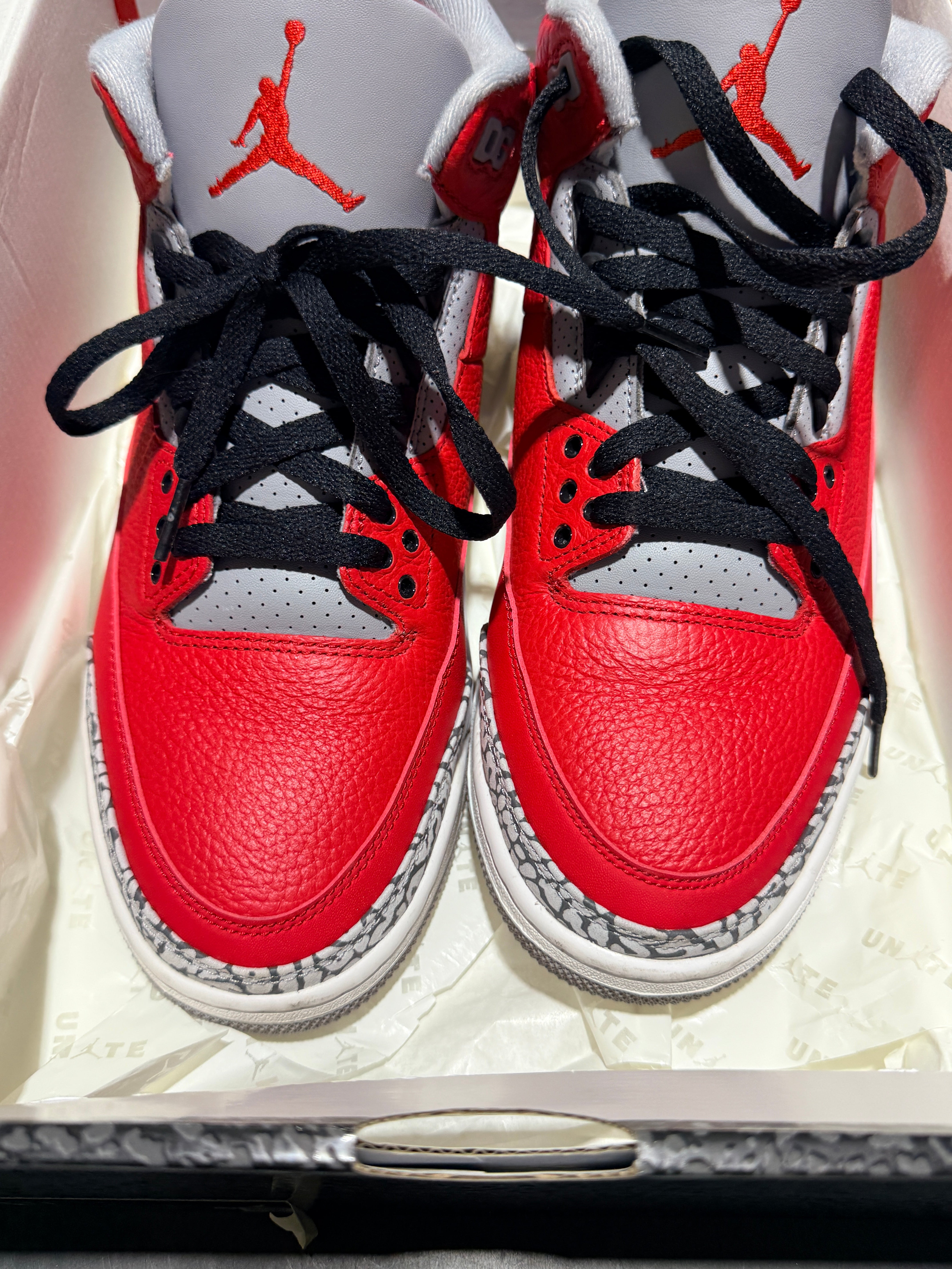 Air Jordan 3 Retro SE - Unite/Fire Red Size 11