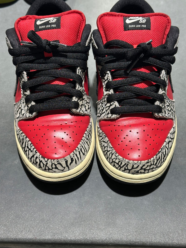 Nike SB Dunk Low - Supreme Red Cement 2012 Size 8
