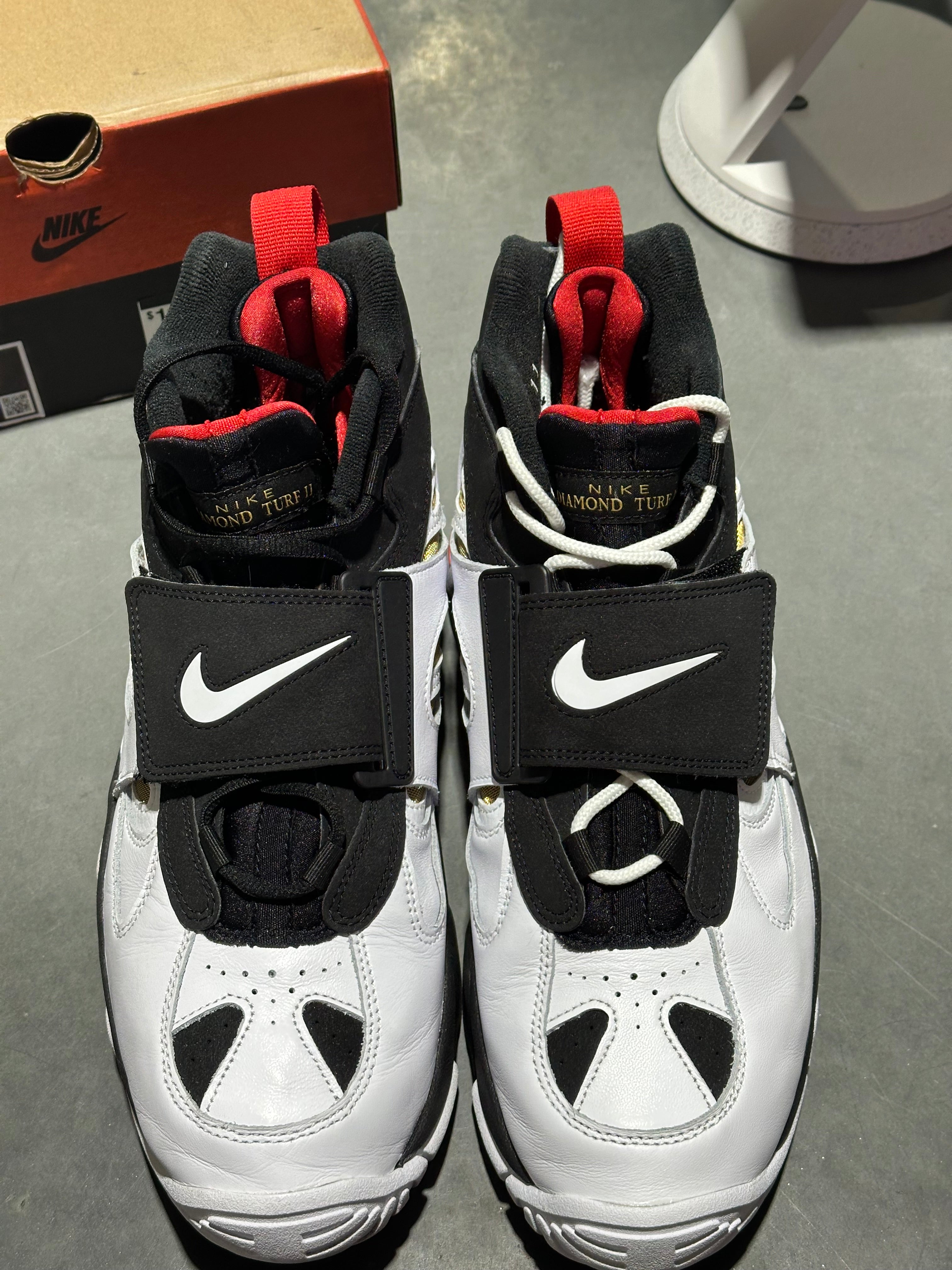 Nike Air Diamond Turf 2 - 2026 49ers Home Size 11