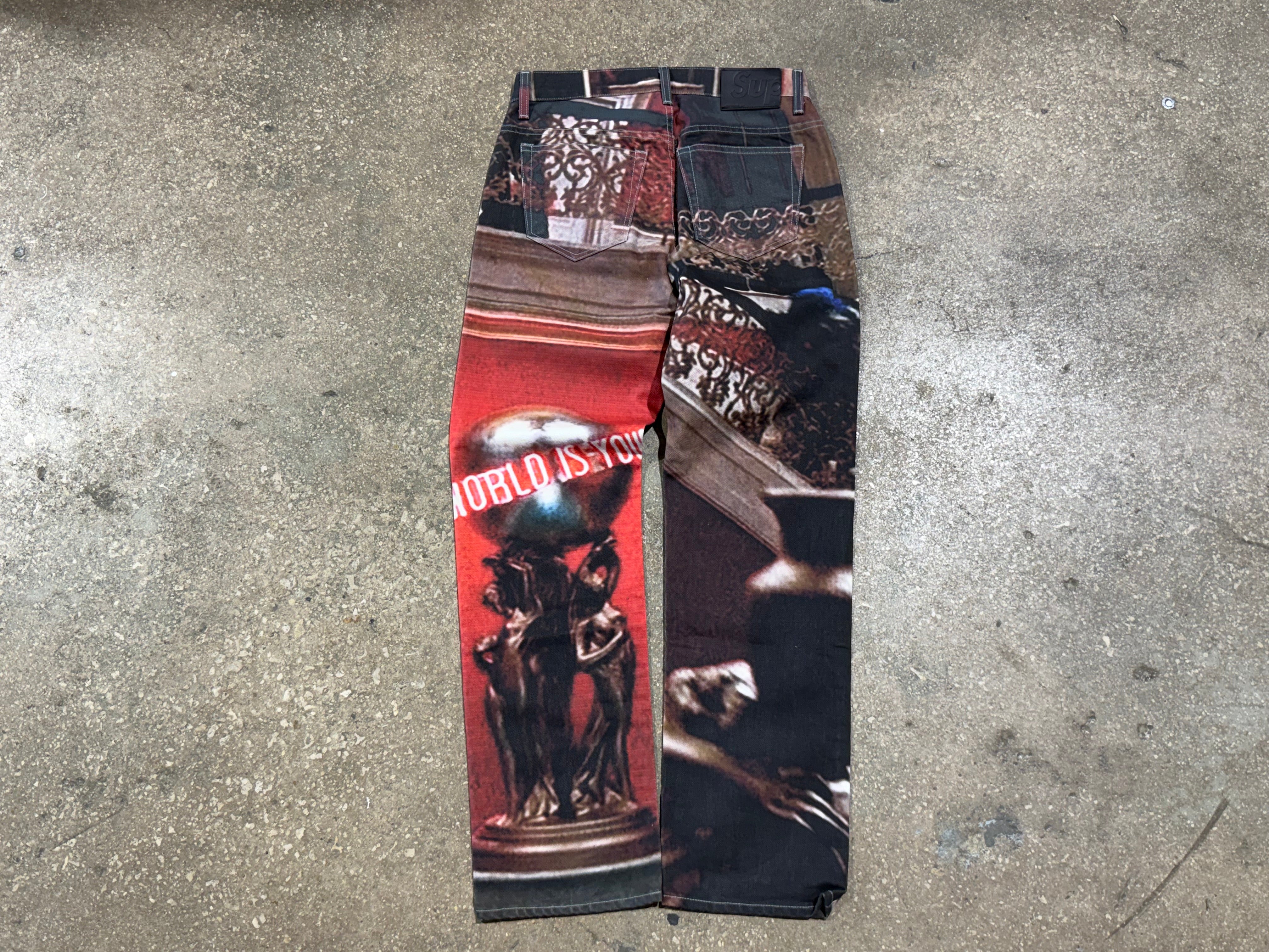 USED Supreme Scarface the World Is Yours 5-Pocket Jeans - Red Size 30