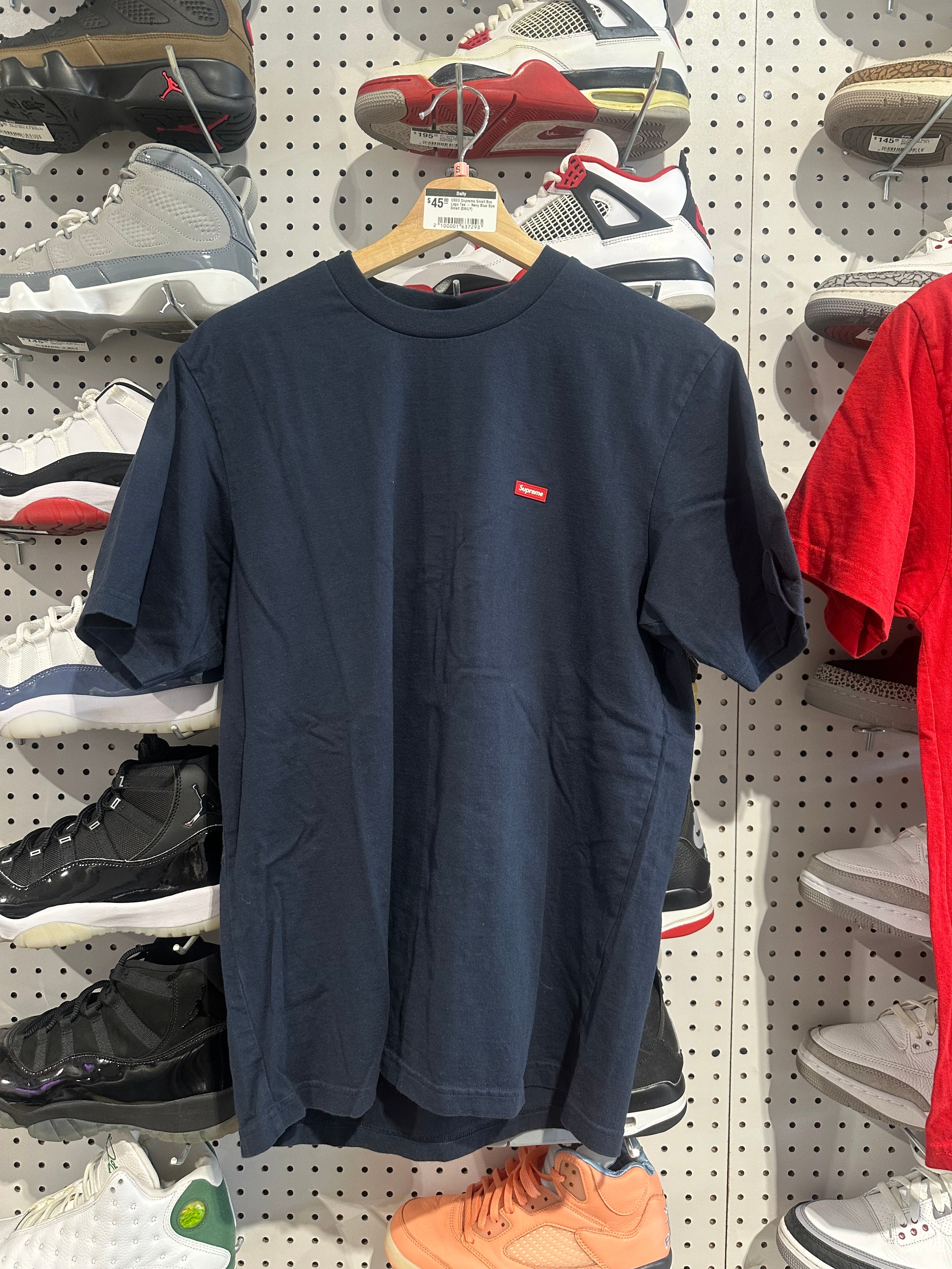 USED Supreme Small Box Logo Tee - Navy Blue Size Small