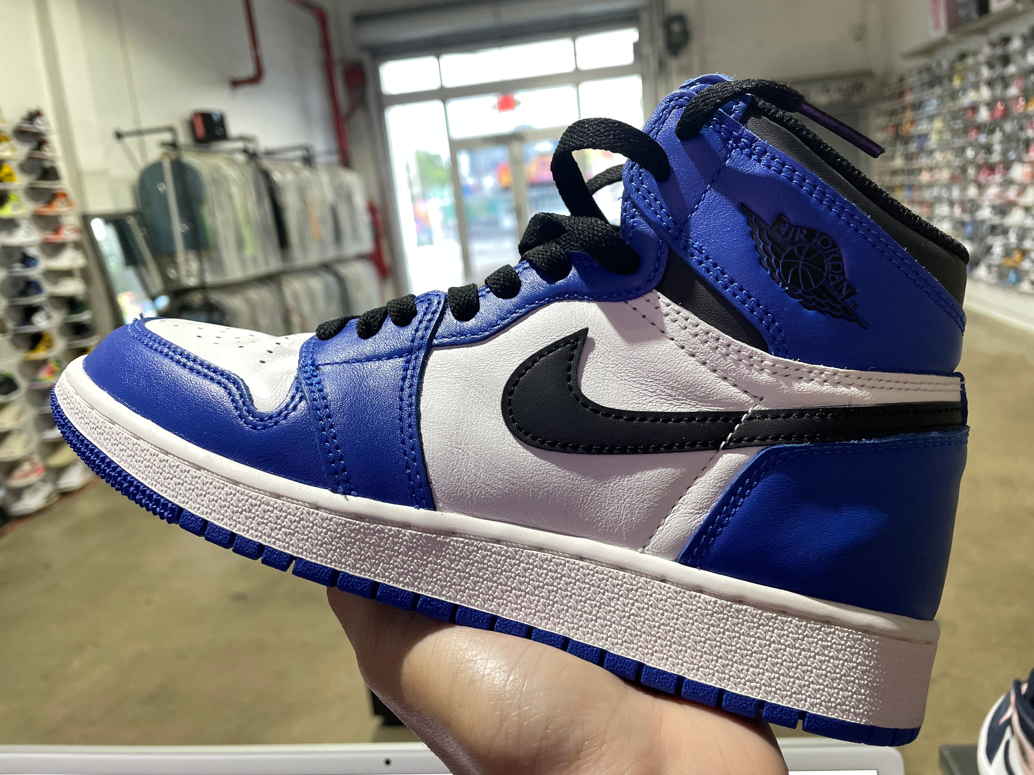 Air Jordan 1 Retro (GS) - Game Royal Size 5.5Y