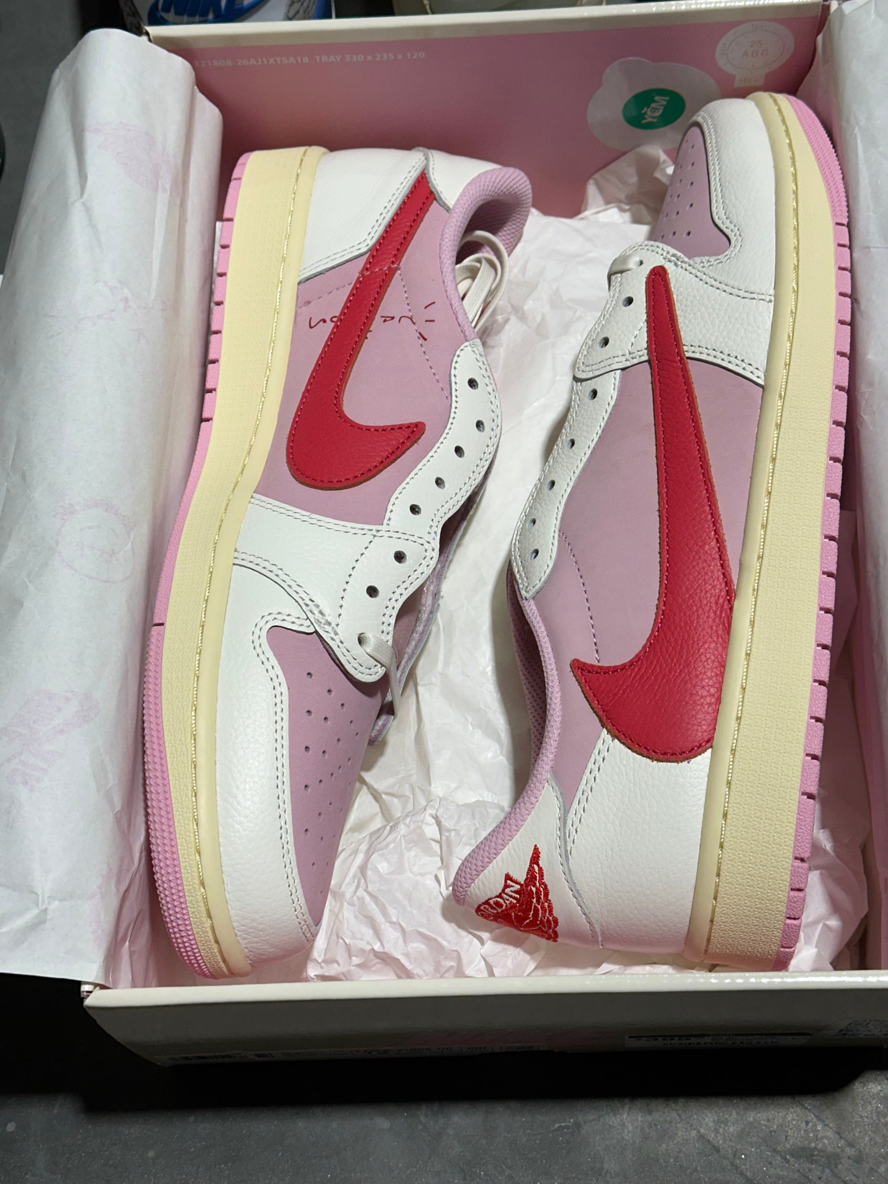 Air Jordan 1 Retro Low OG SP - Travis Scott/Tropical Pink Size 12