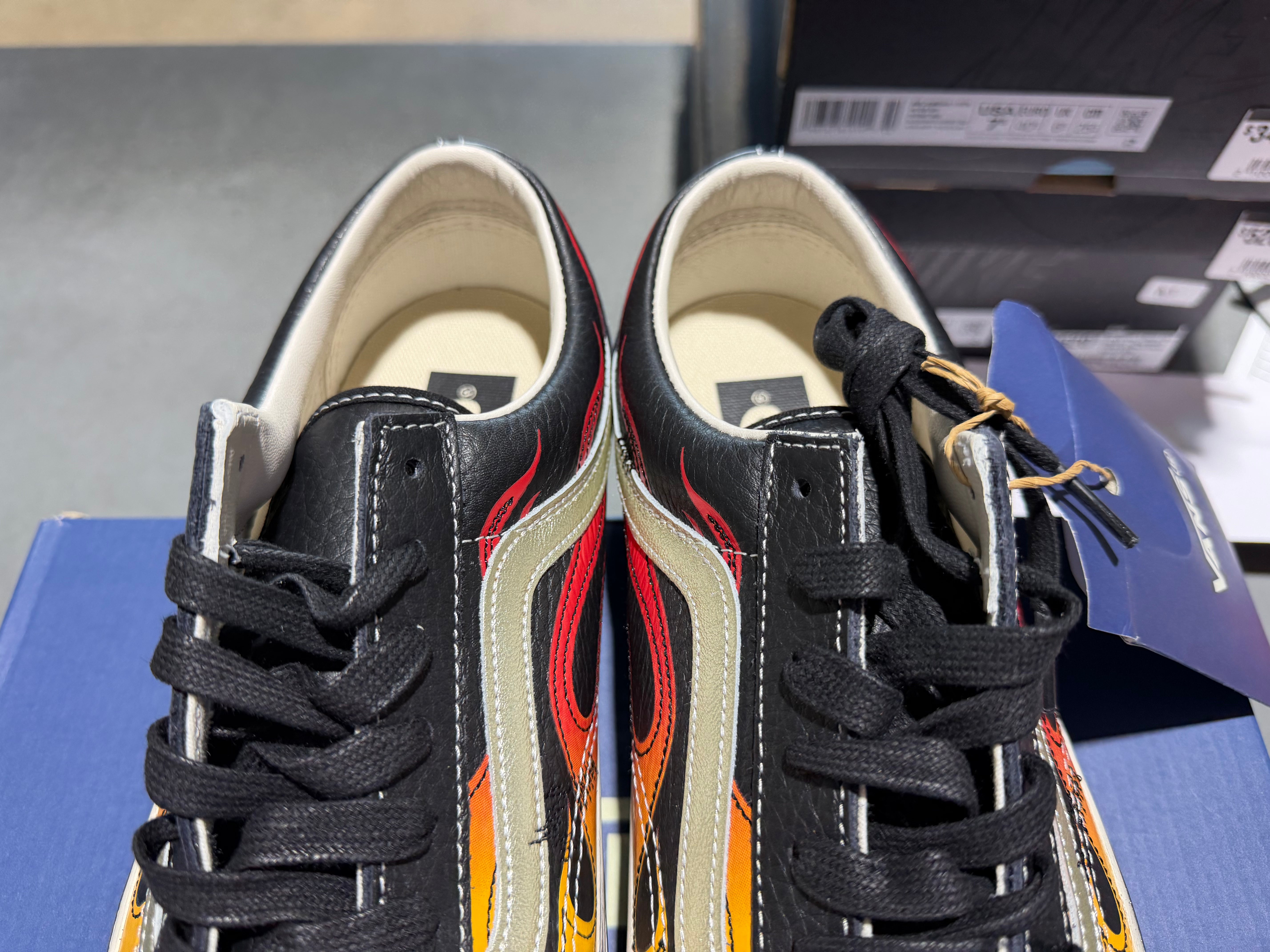 Vans LX Old Skool 36 - Archive Flame Black Size 10.5