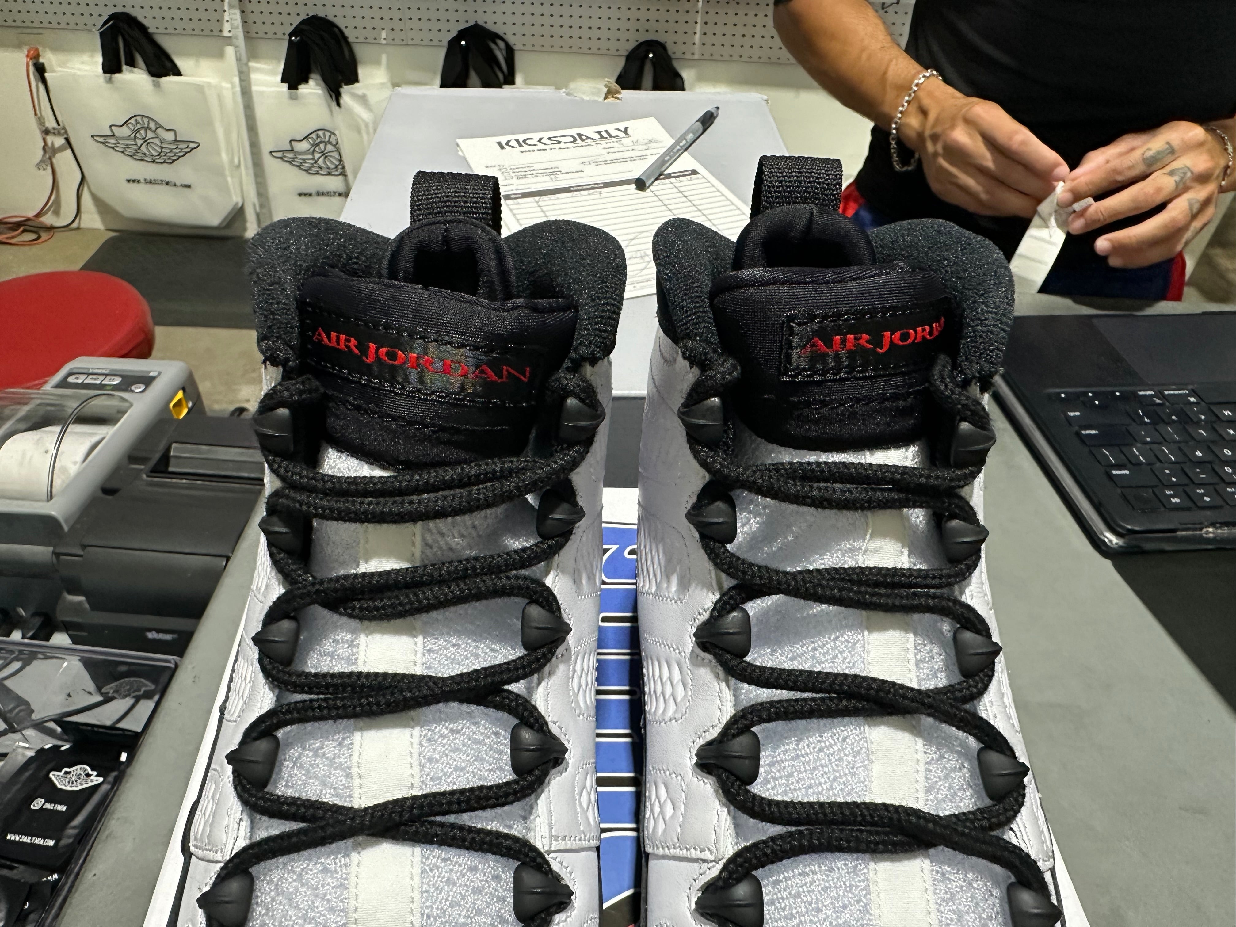 Air Jordan 9 Retro - Space Jam 2026 Size 7.5