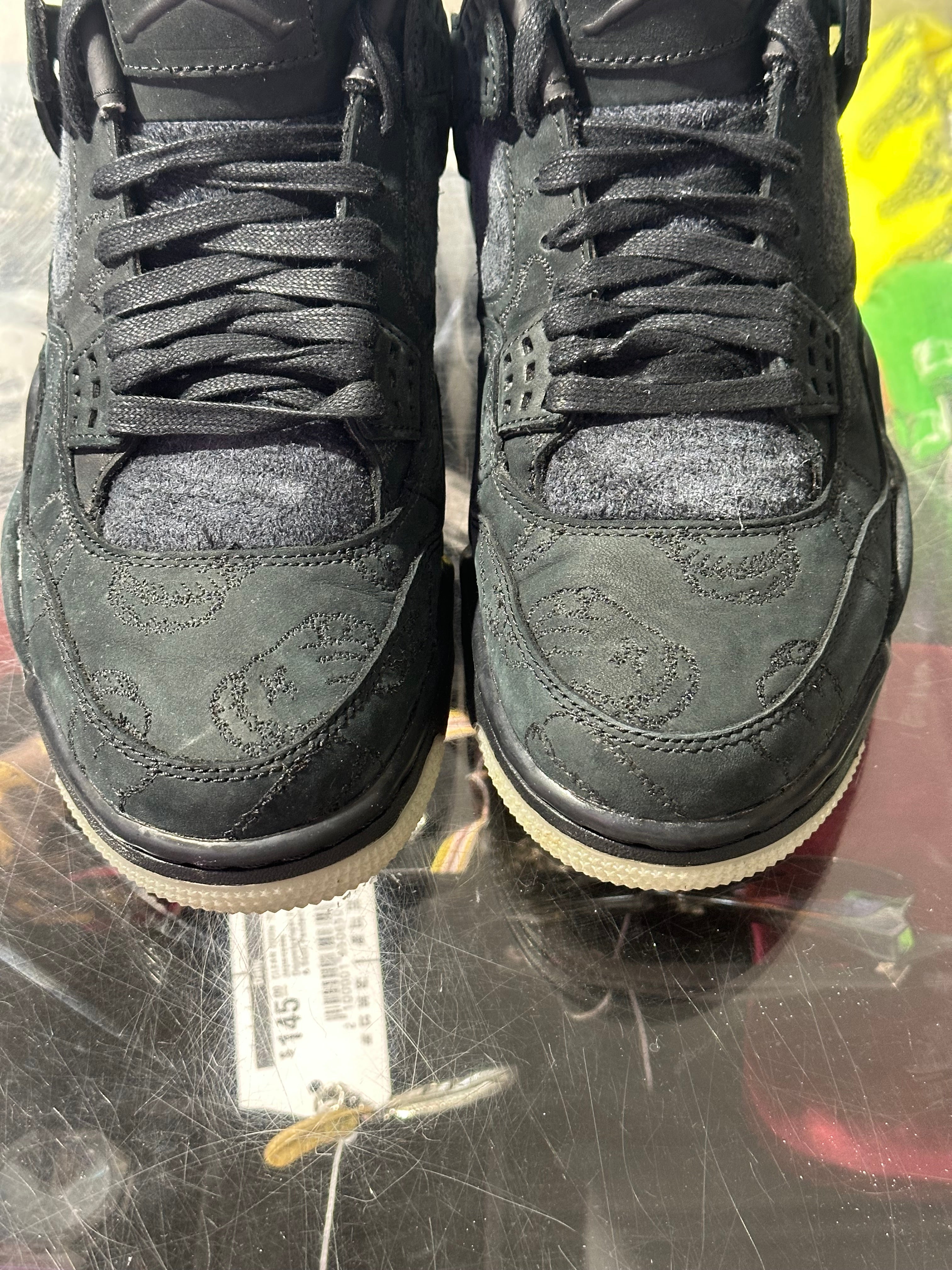 Air Jordan 4 Retro Kaws - Black Size 8