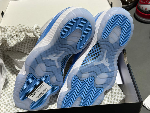 Air Jordan 11 Retro Low - UNC Size 9