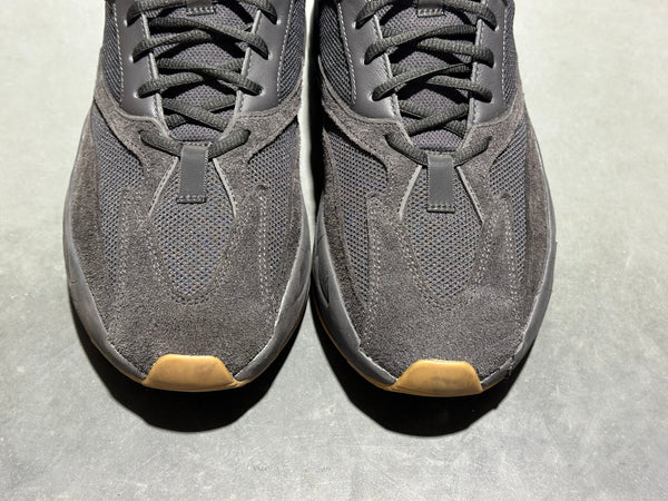 Addidas Yeezy Boost 700 - Utility Black Size 11