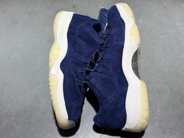 Air Jordan 11 Retro Low - Jeter Size 11.5