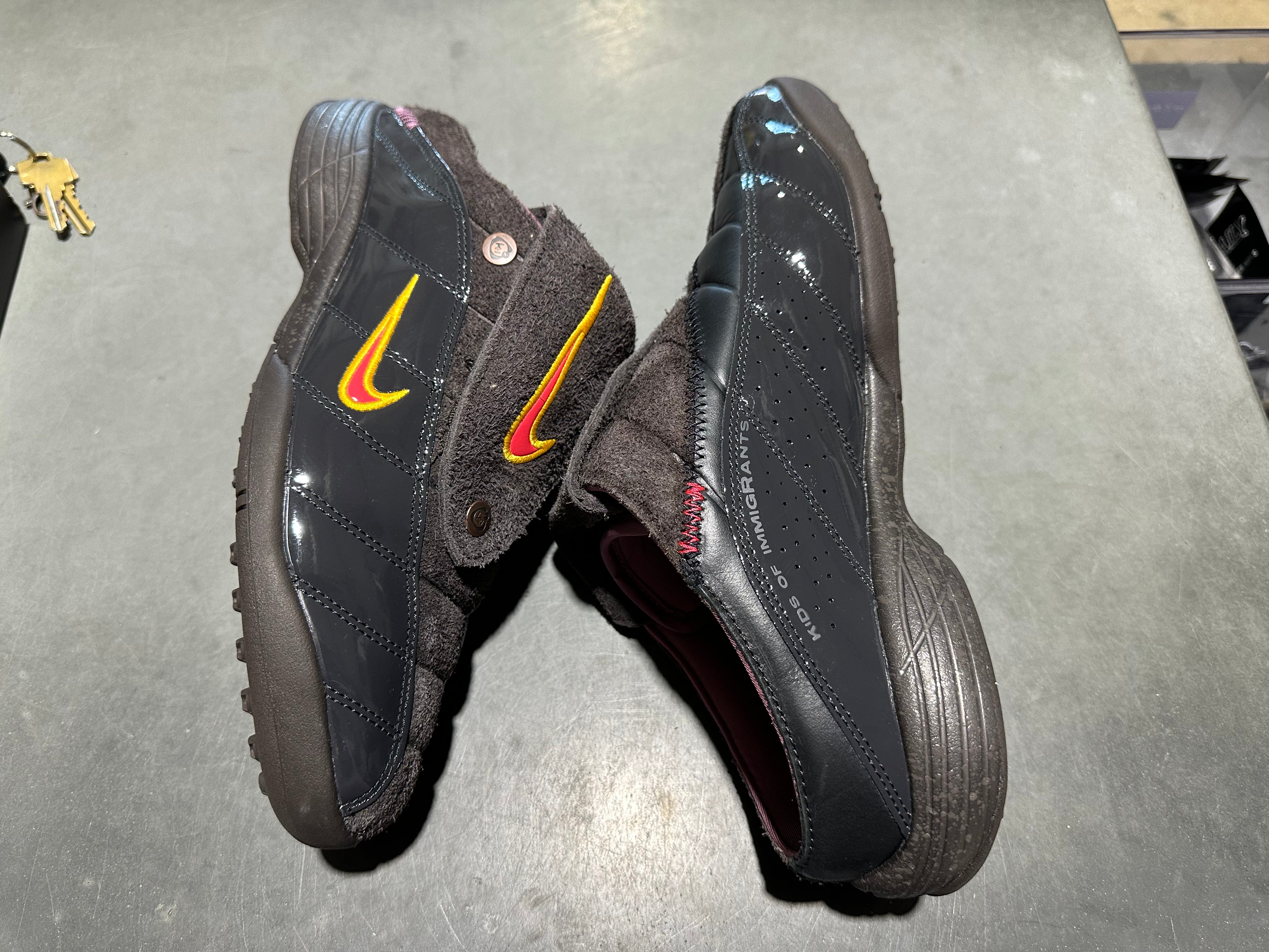 Nike Total 90 Mule Kids of Immigrants -Velvet Brown Size 10