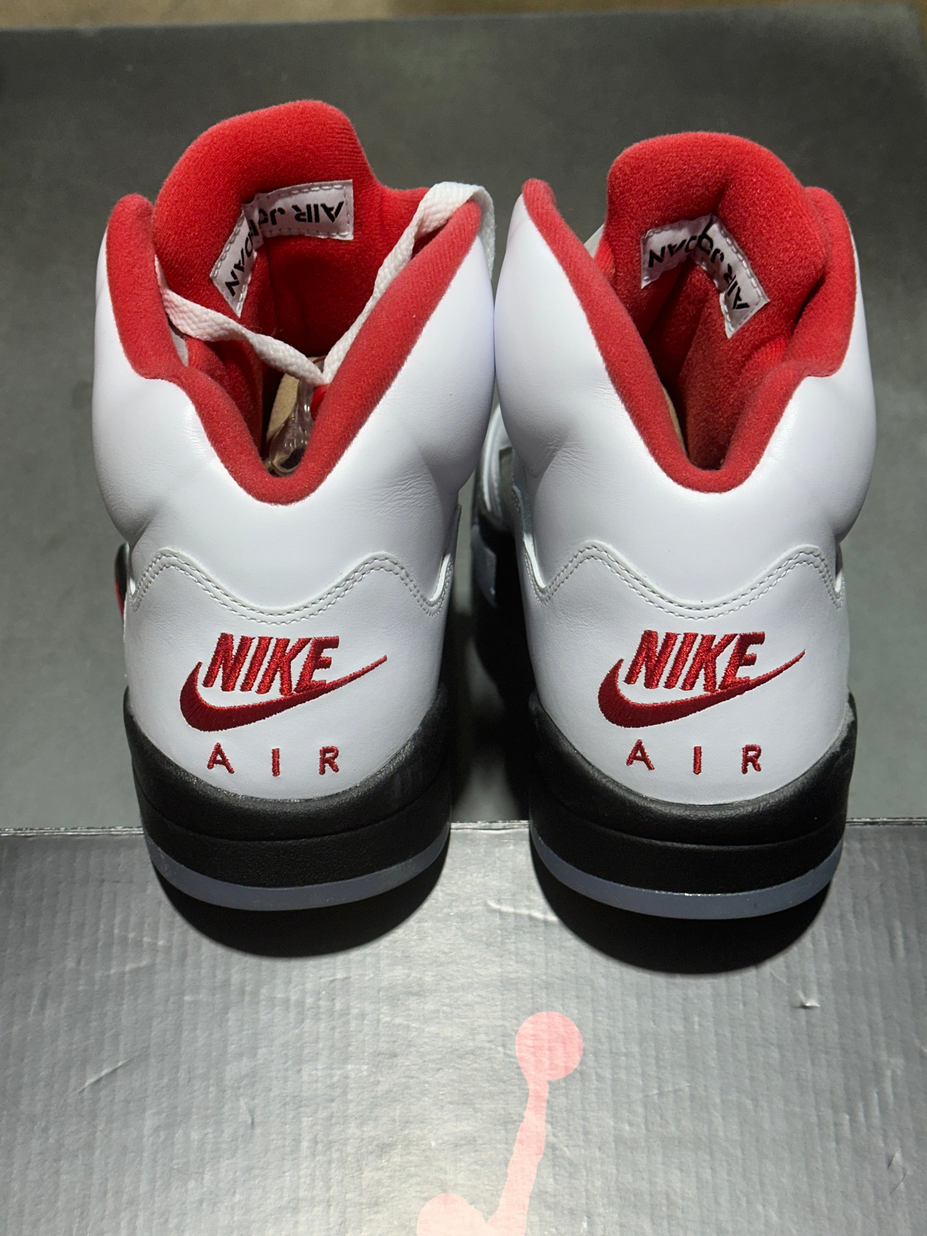 Air Jordan 5 Retro - Fire Red Silver Tongue 2020 Size 10