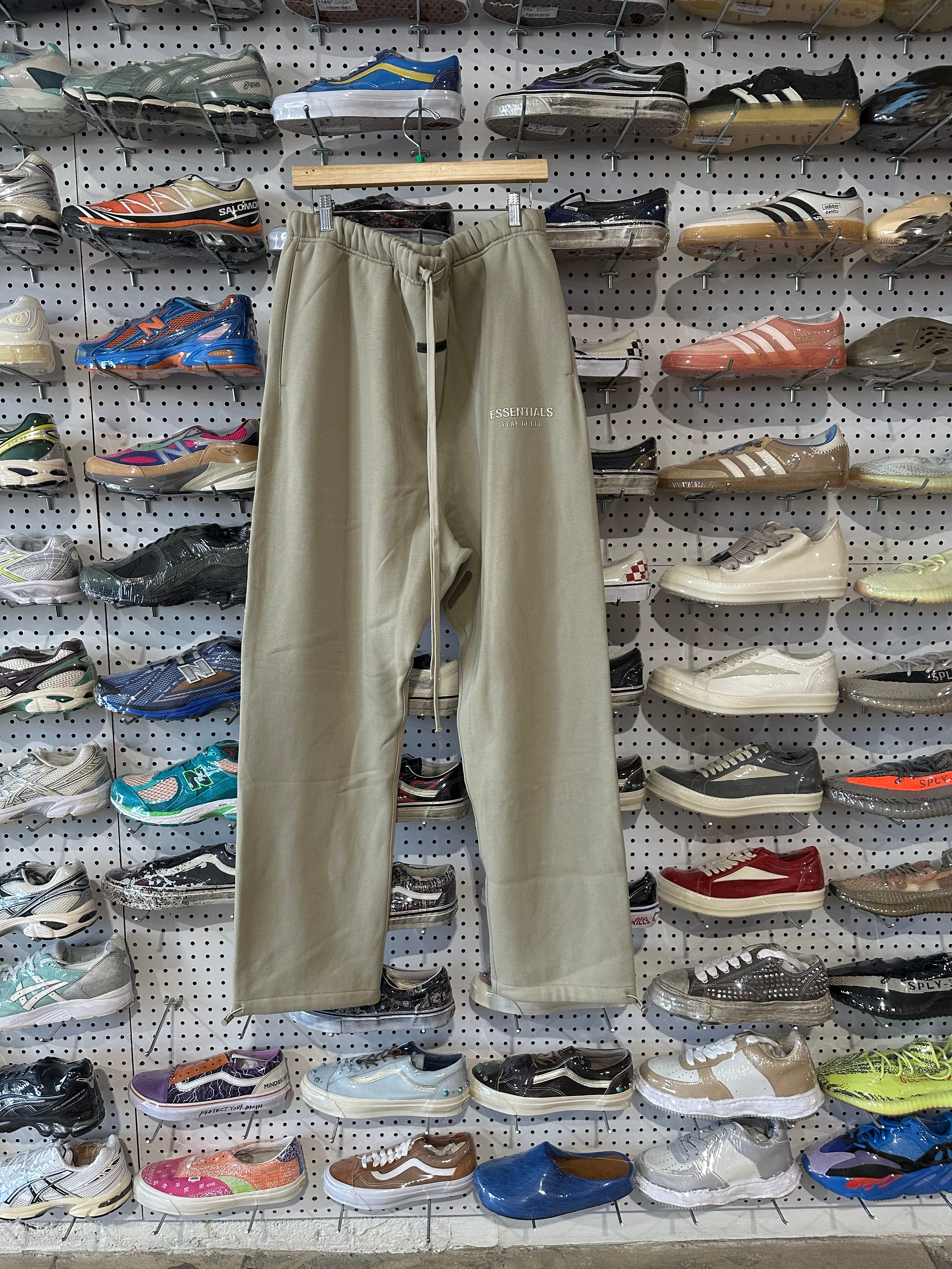 NEW Fear Of God FOG Essentials Sweatpants - Abbey Stone Size Medium