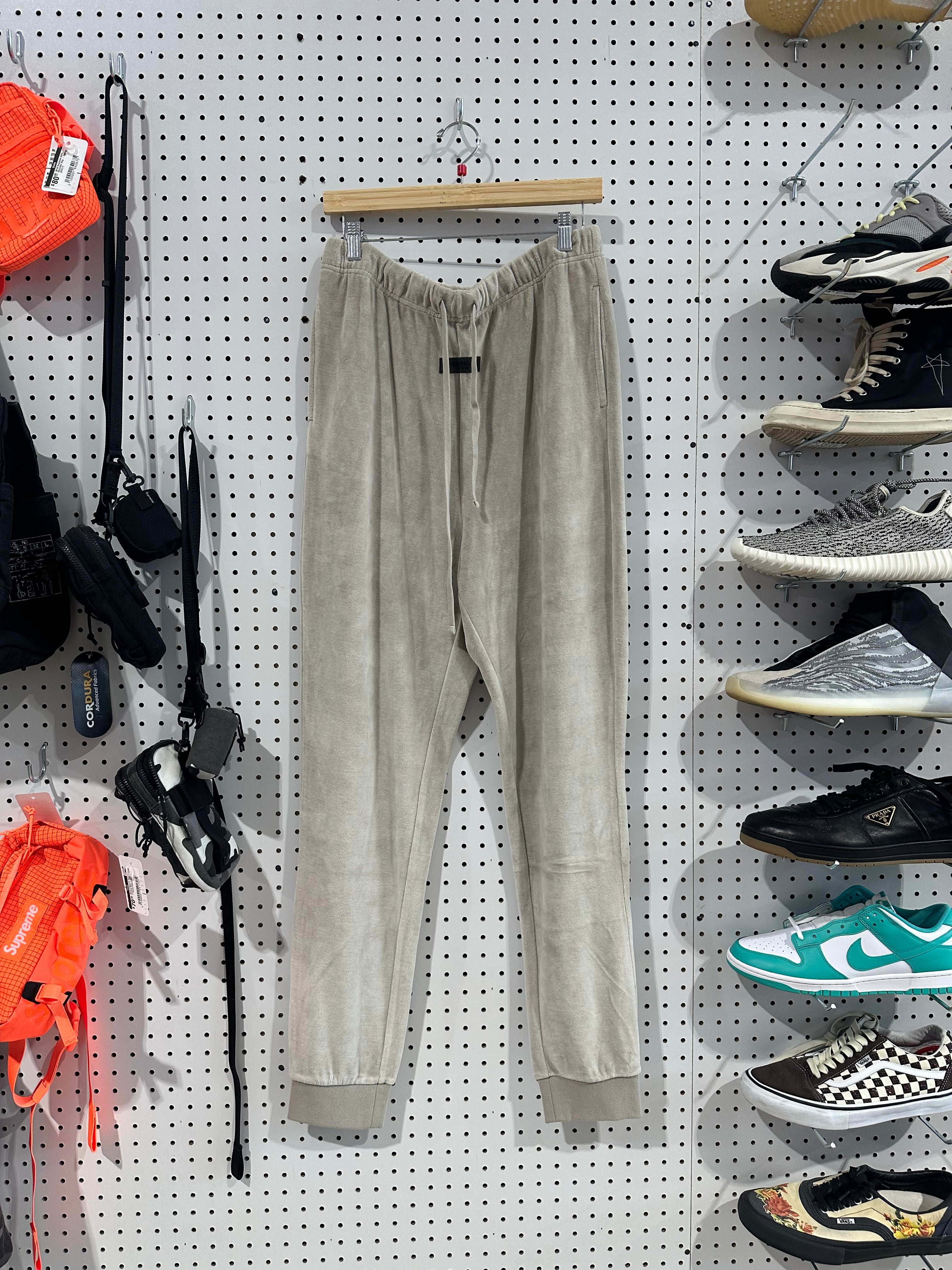 NEW FOG Essentials Velour Sweatpants - Tan Size Large