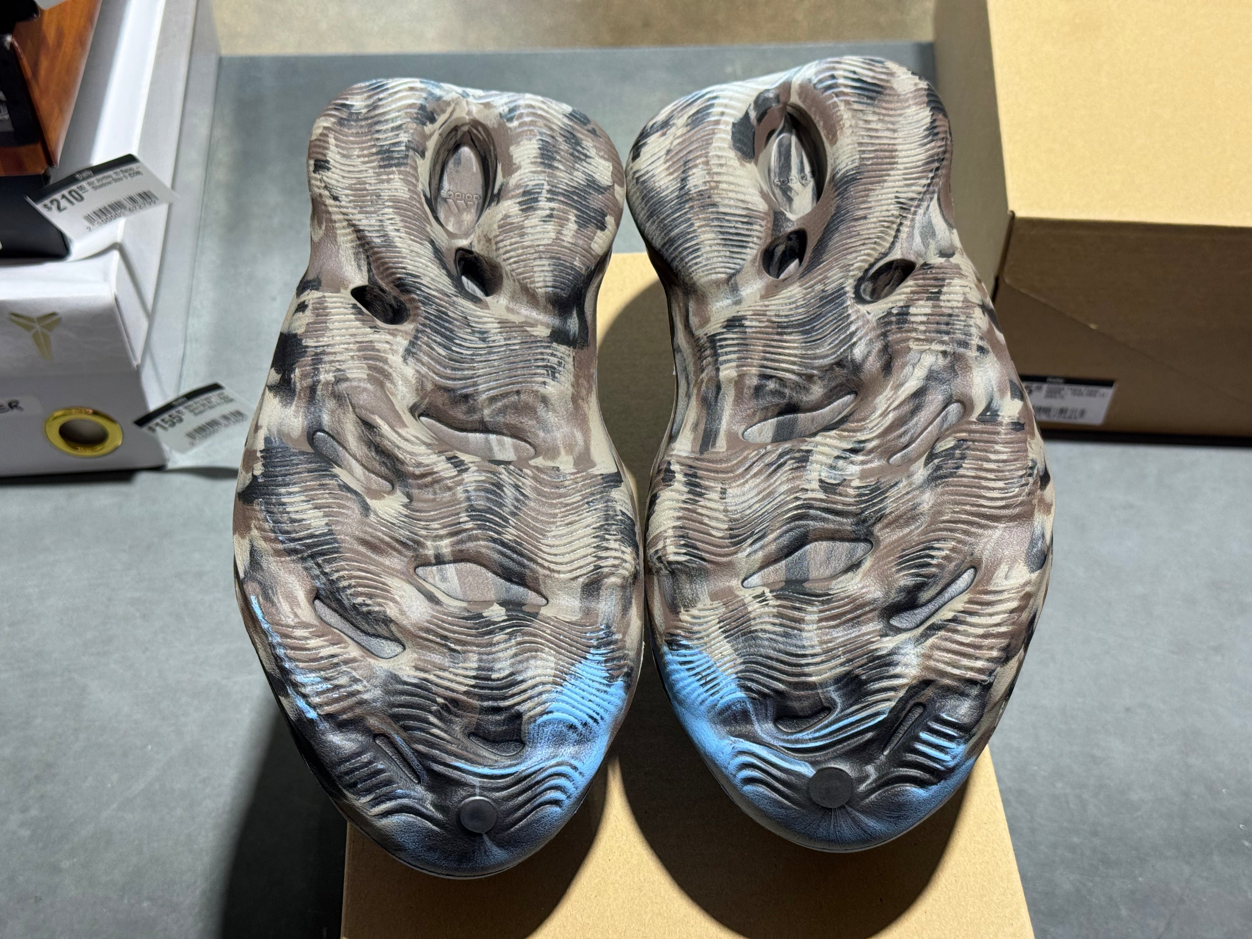 Adidas Yeezy Foam RNNR - MX Cinder Size 11