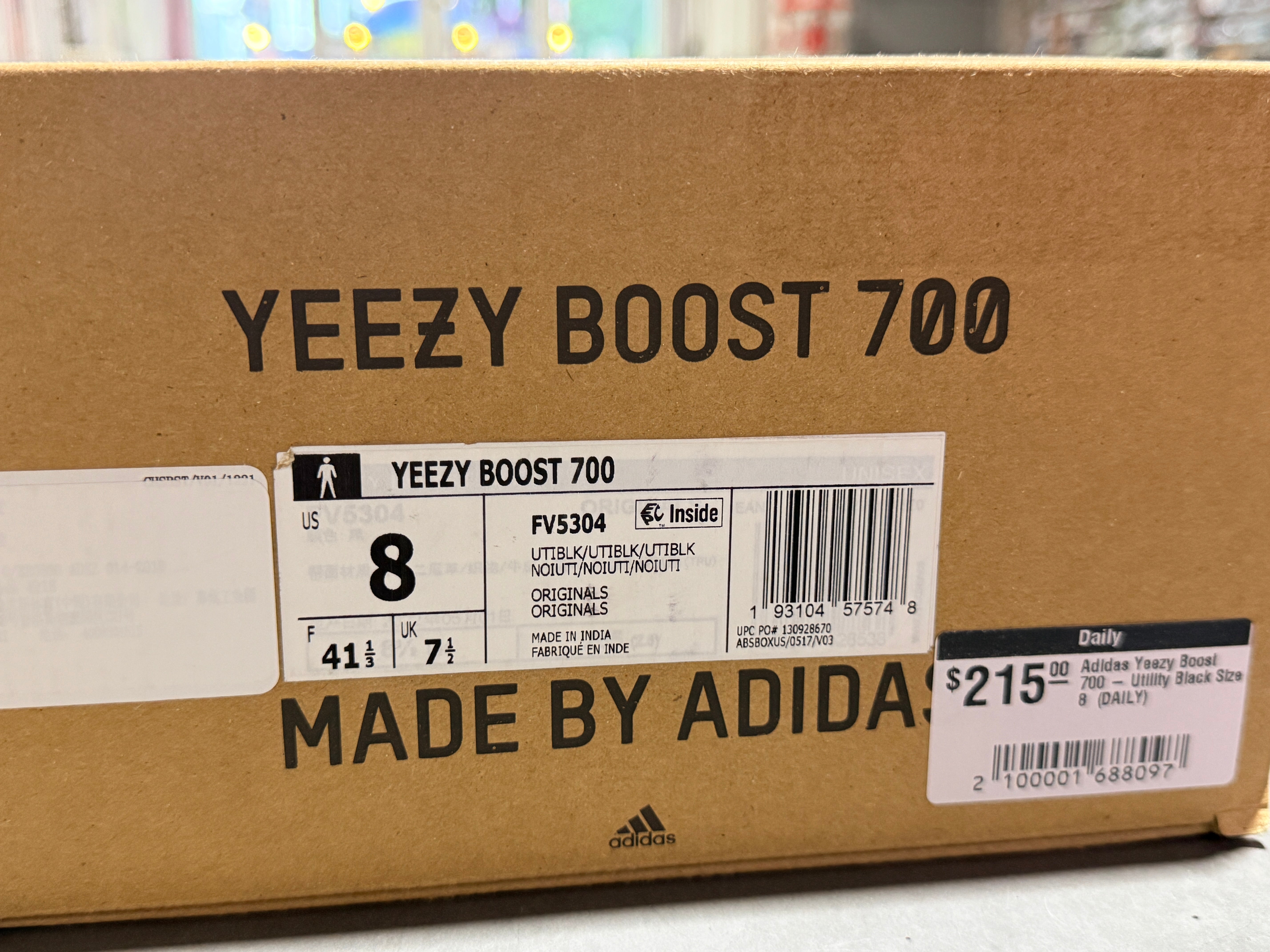 Adidas Yeezy Boost 700 - Utility Black Size 8