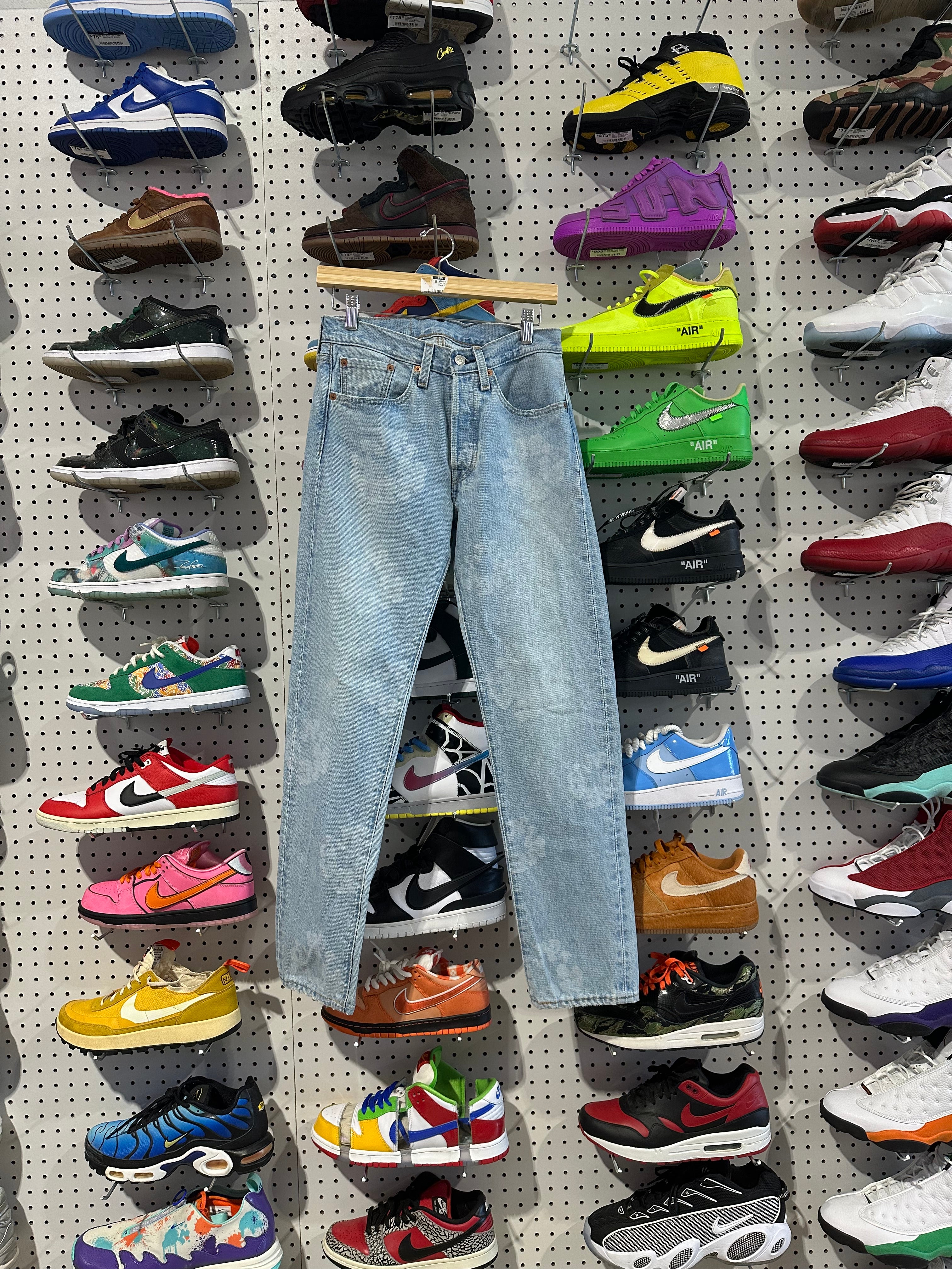 USED Denim Tears x Levis Jeans - Light Wash Denim  Size 28W x 30L