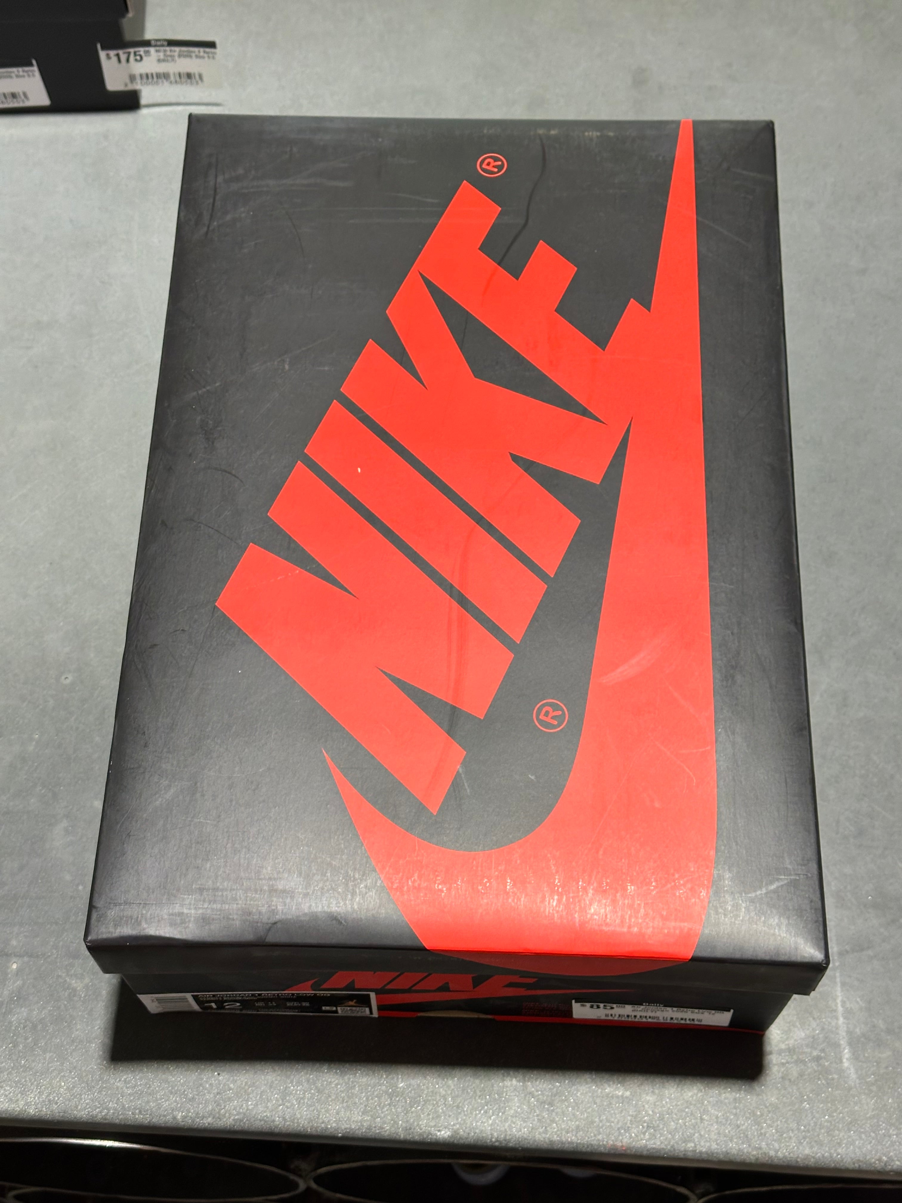 Air Jordan 1 Retro Low OG - Chicago 2025 Size 12