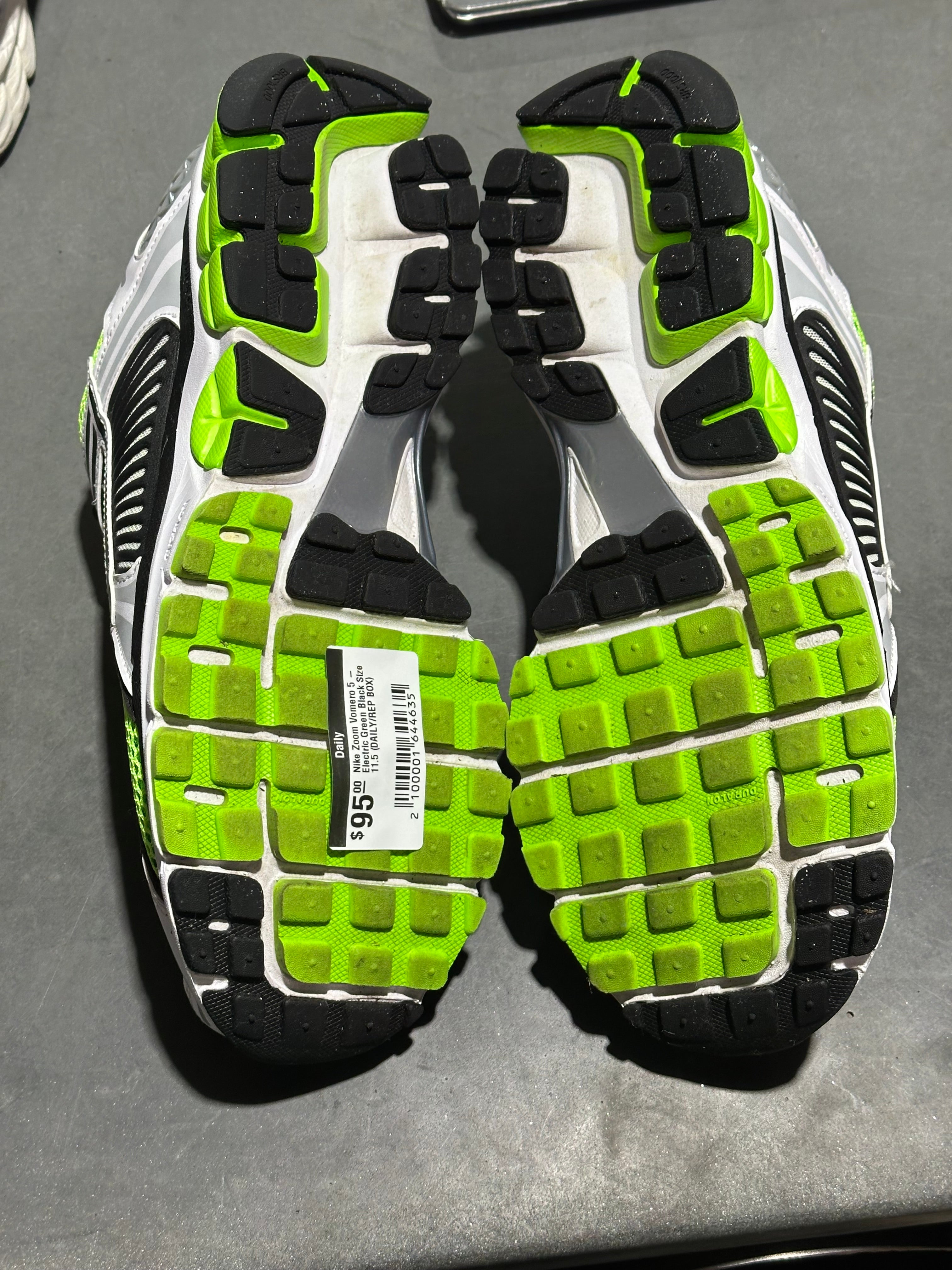 Nike Zoom Vomero 5 - Electric Green Black Size 11.5