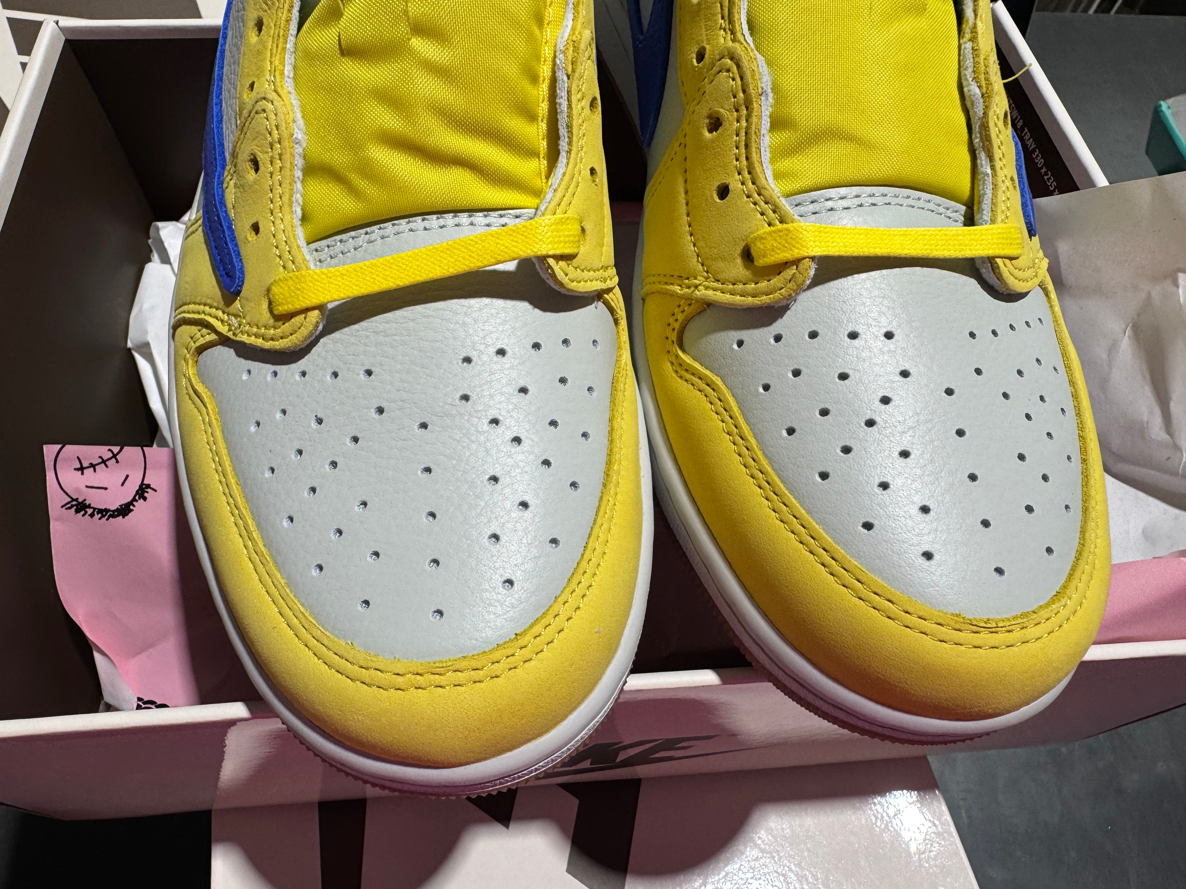 Air Jordan 1 Retro Low OG SP - Travis Scott/Canary Size 12W/10.5M