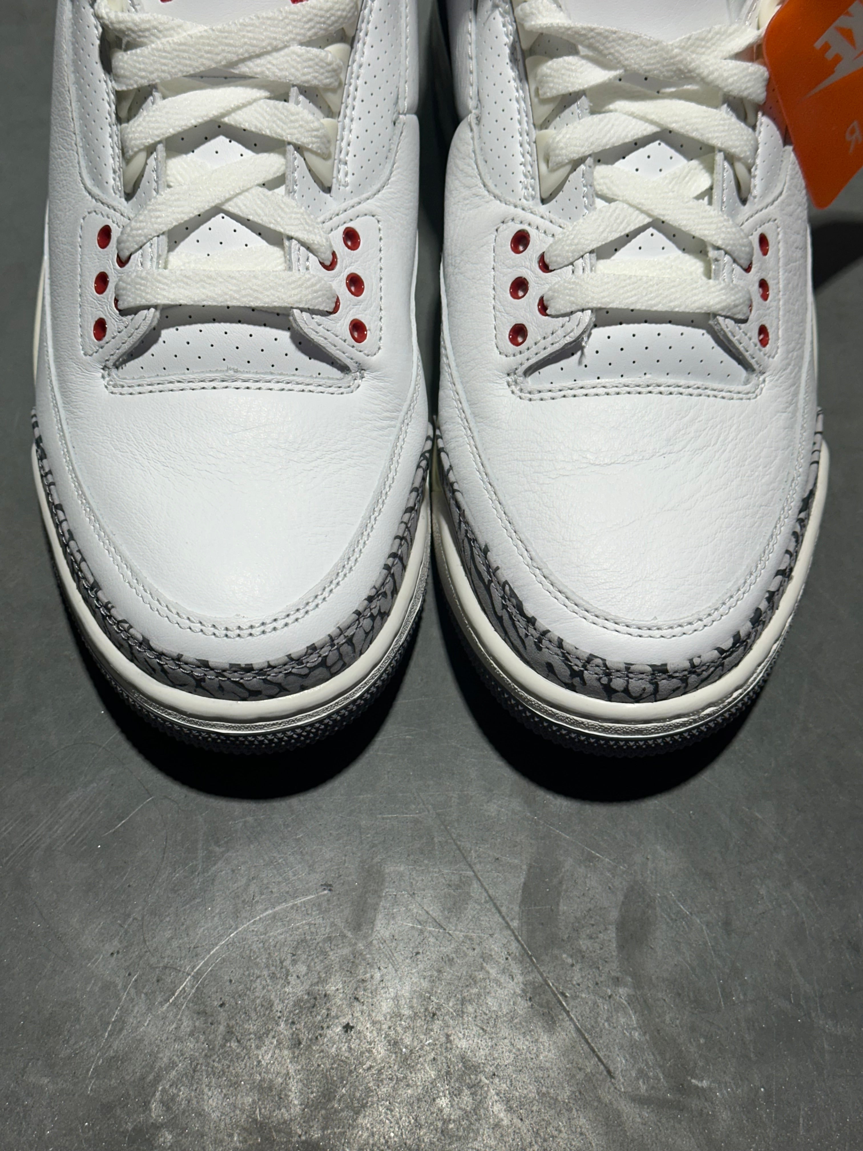 Air Jordan 3 Retro - White Cement Reimagined Size 9