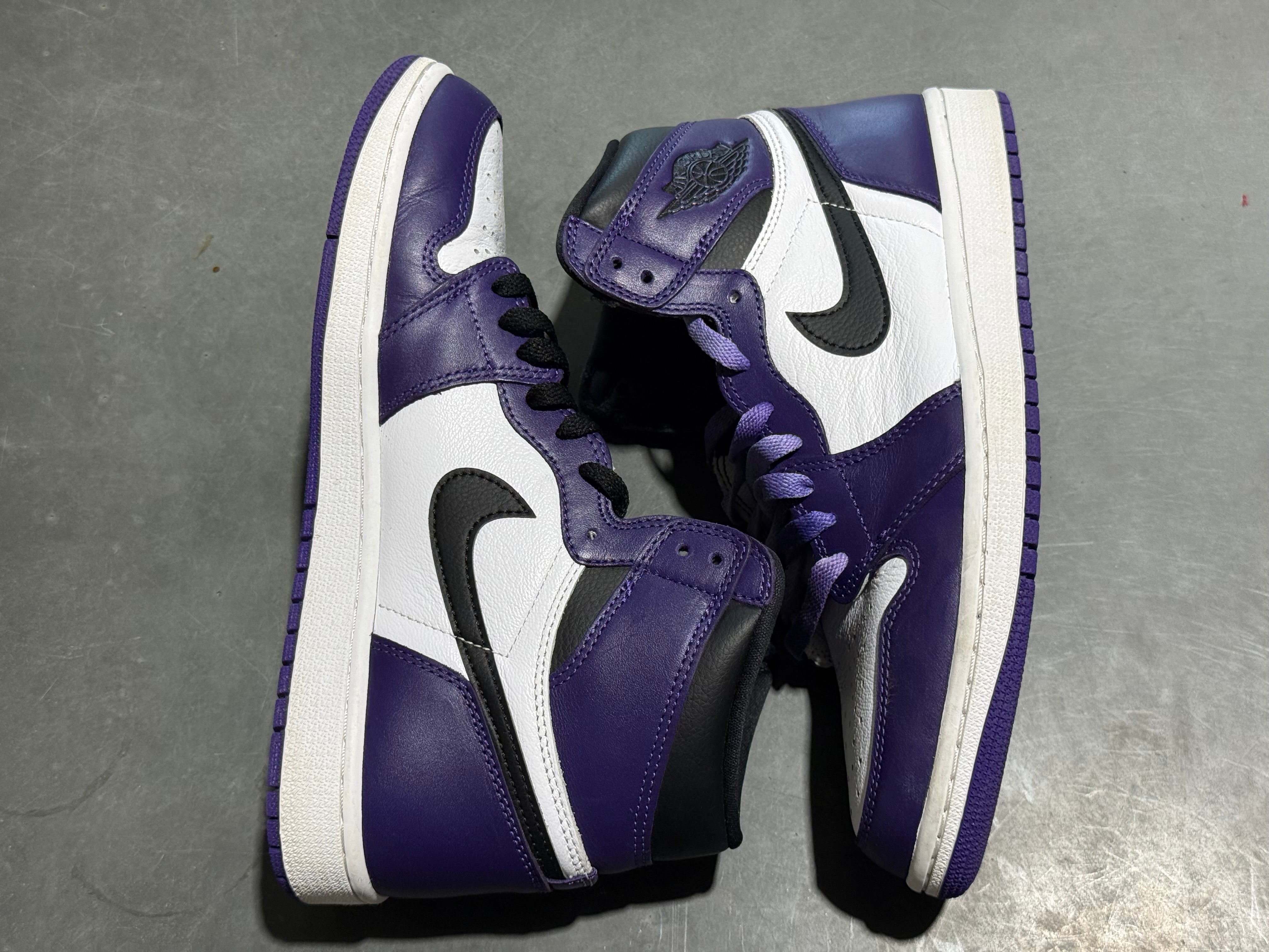 Air Jordan 1 Retro High OG - Court Purple 2.0 Size 9.5