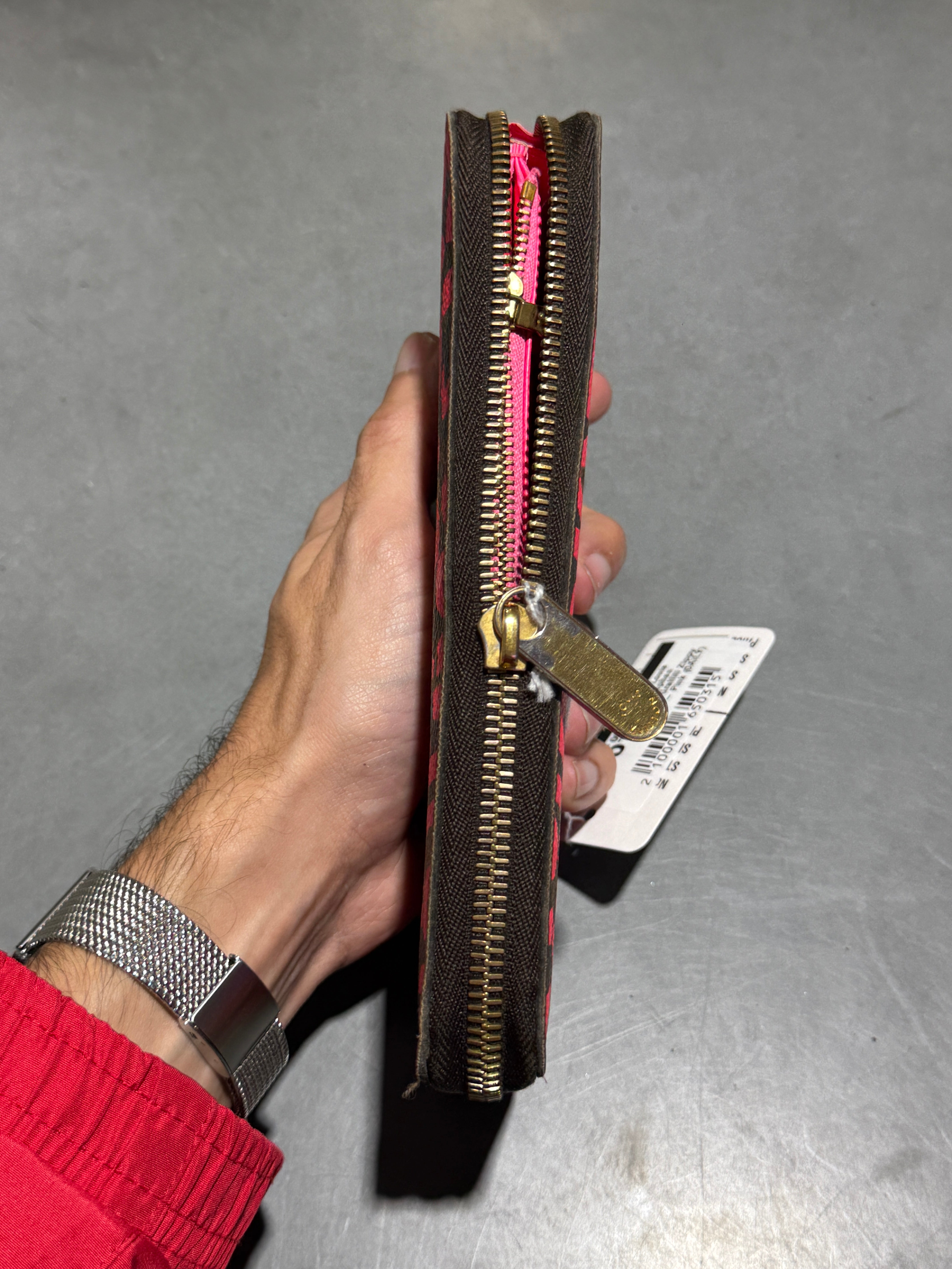 Clean 2009 Louis Vuitton Stephen Sprouce Graffiti Zippy Wallet - Pink