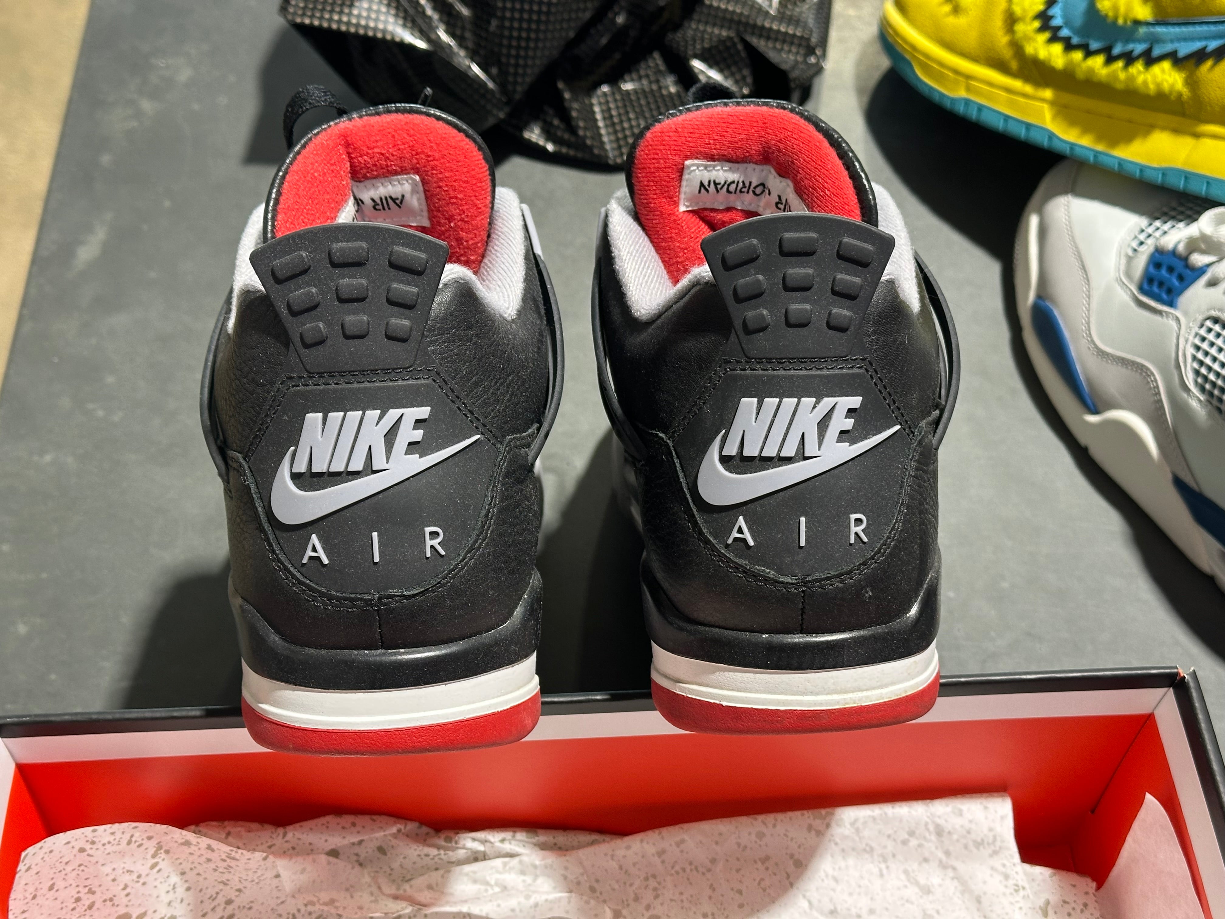Air Jordan 4 Retro - Bred Reimagined Size 9.5