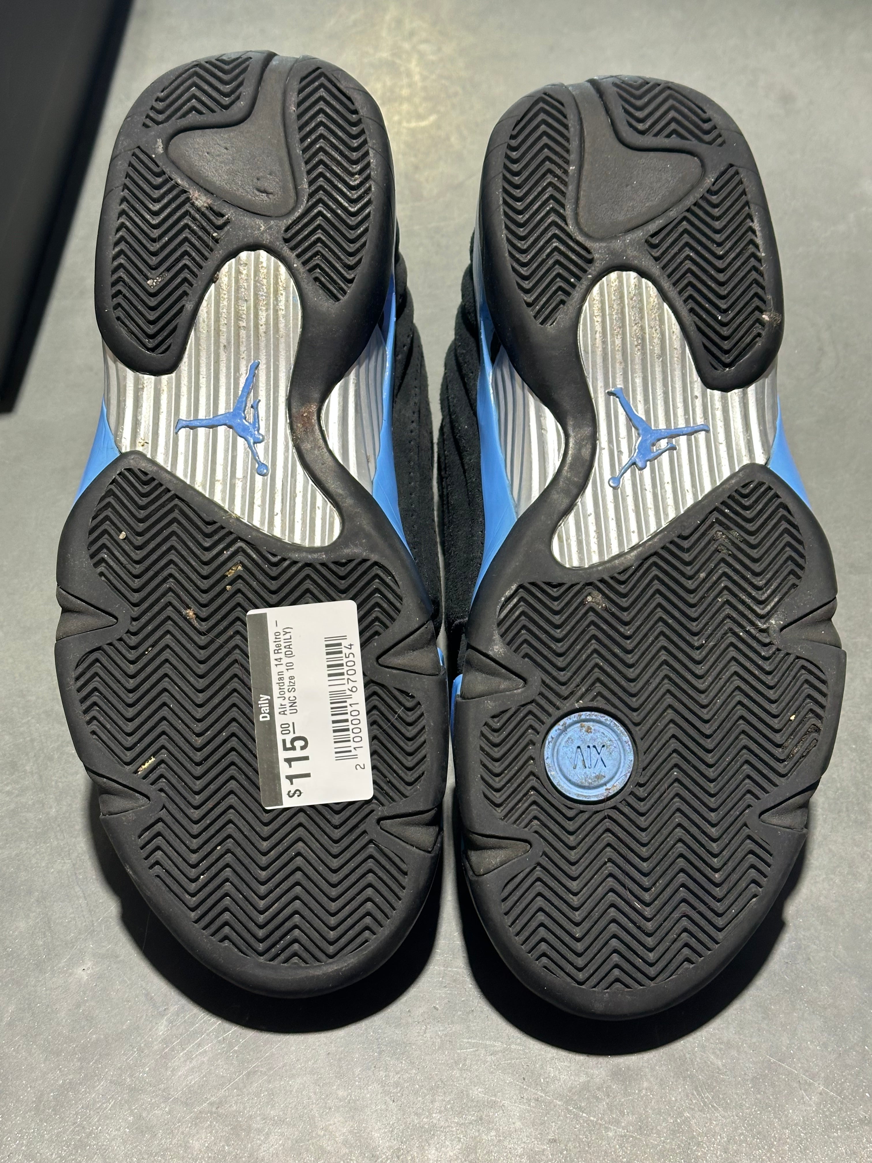 Air Jordan 14 Retro - UNC Size 10