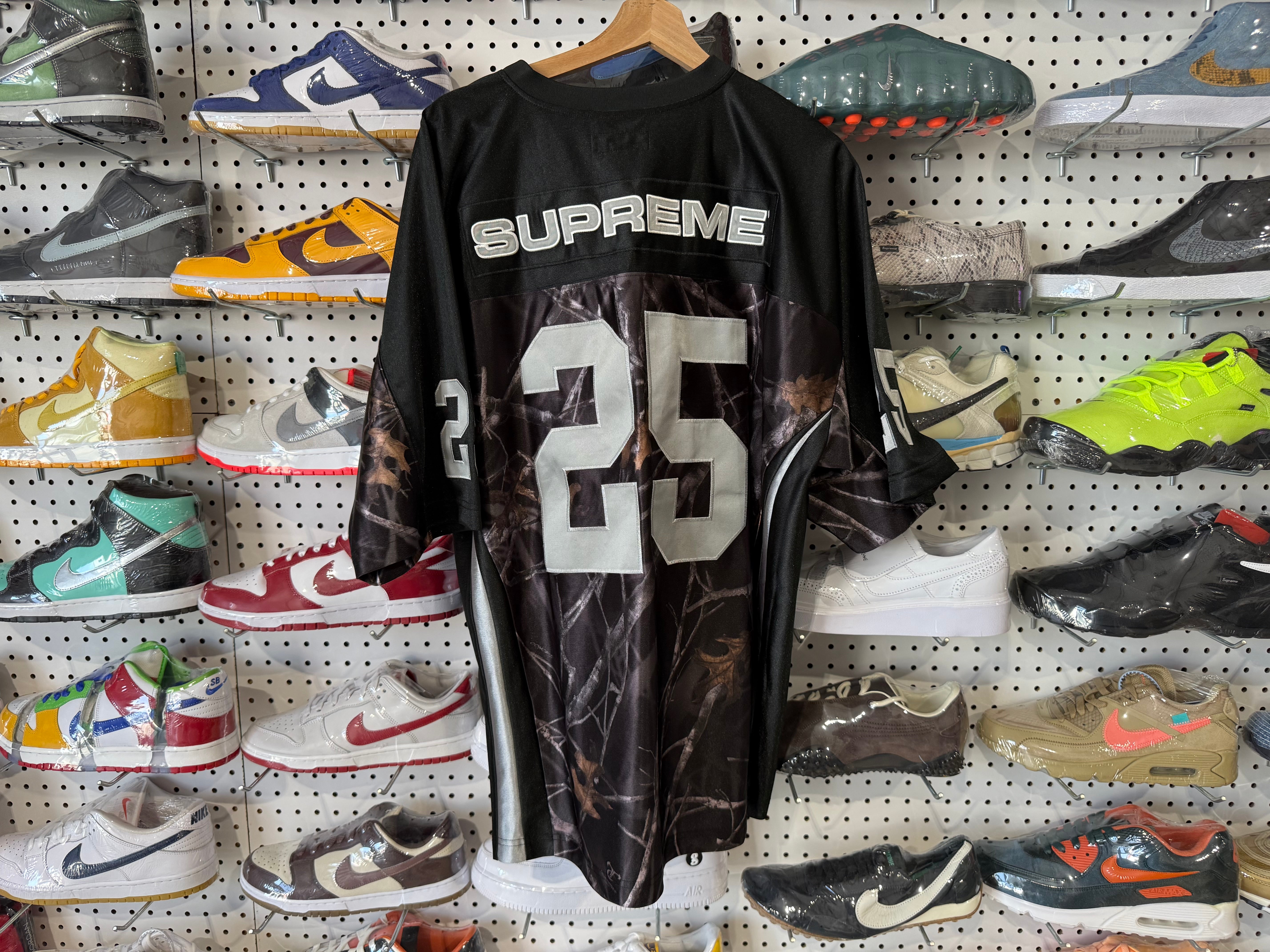 USED Supreme Breast Cancer Awareness Jersey - Black Size Large