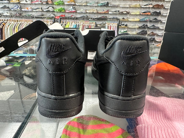 Nike Air Force 1 Low / Supreme - Black Size 10