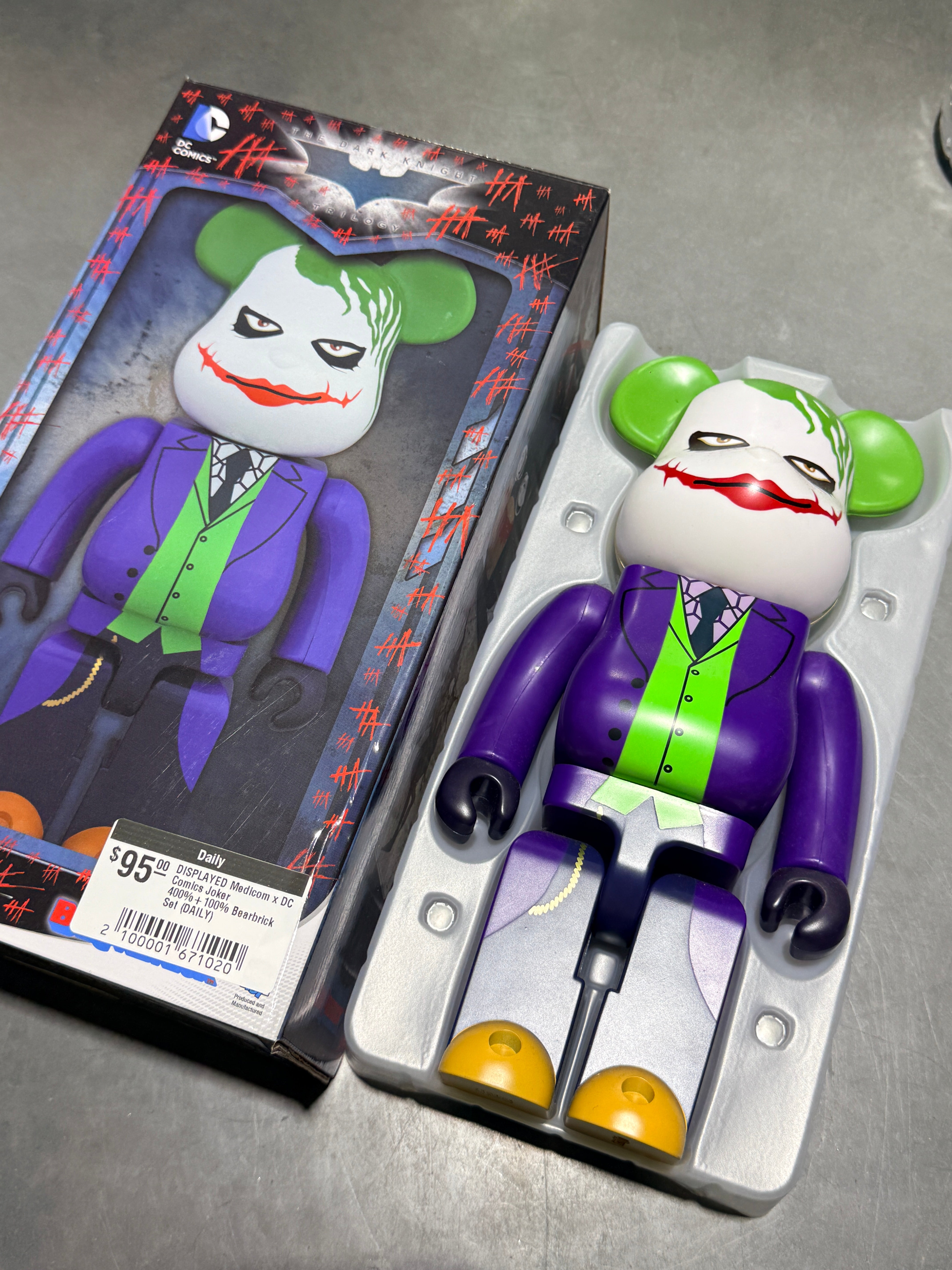 DISPLAYED Medicom x DC Comics Joker 400%+100% Bearbrick Set
