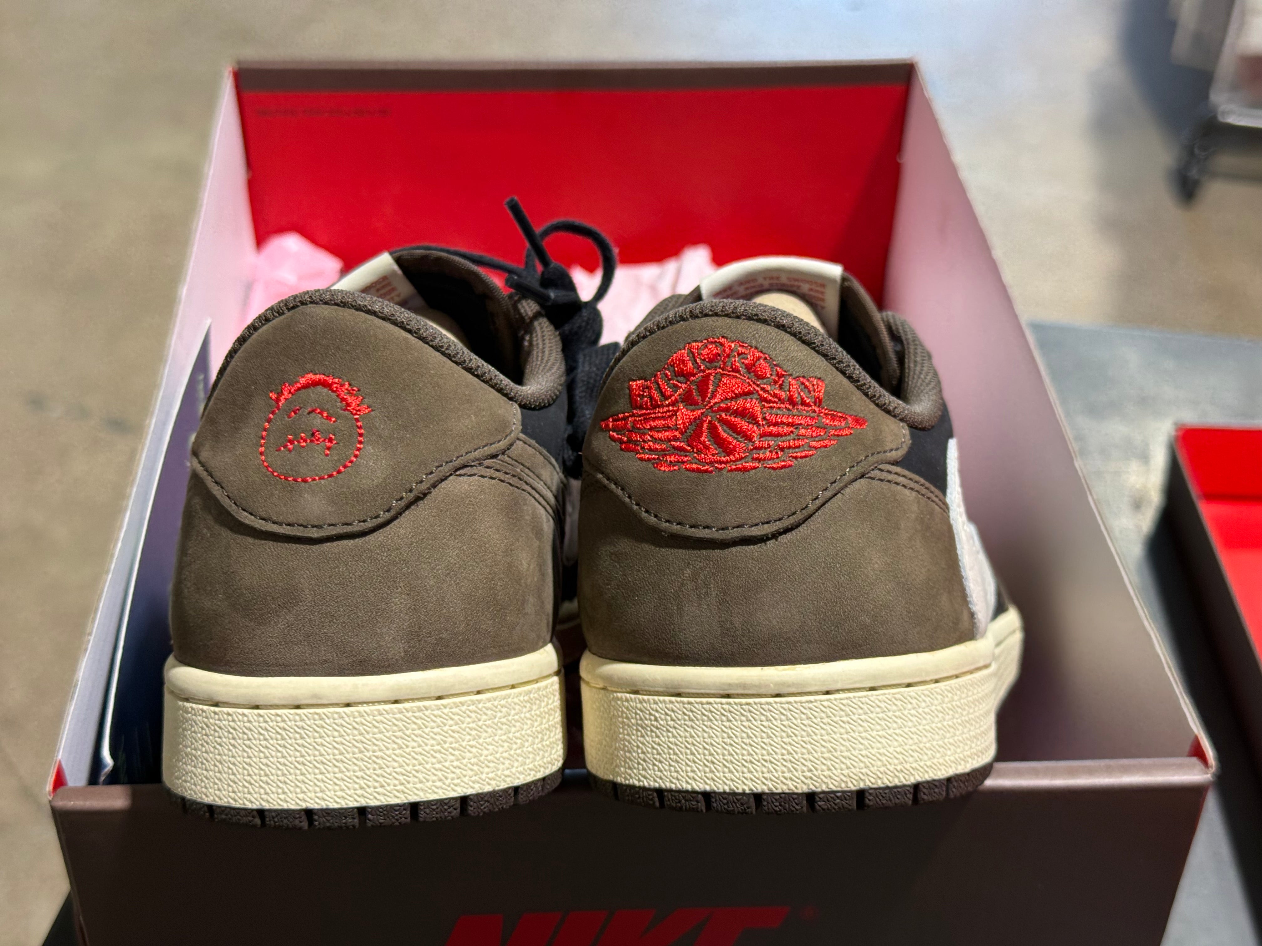 Air Jordan 1 Low OG SP T - Travis Scott/Mocha Size 11