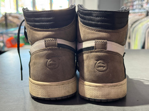 Air Jordan 1 Retro High OG - Travis Scott Mocha Size 9