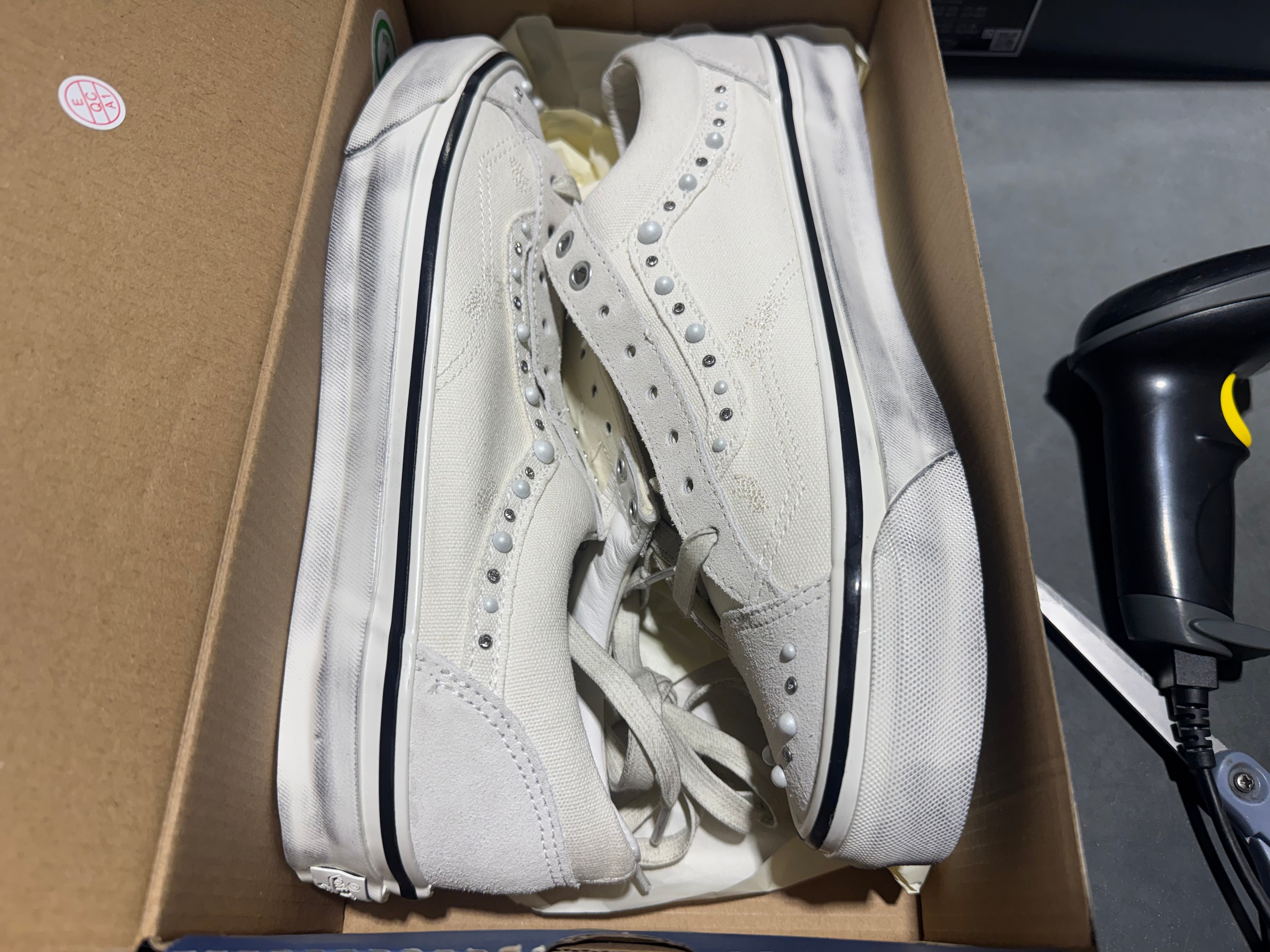 Vans OTW Old Skool 36 Pearlized Pack - Marshmallow Size 7