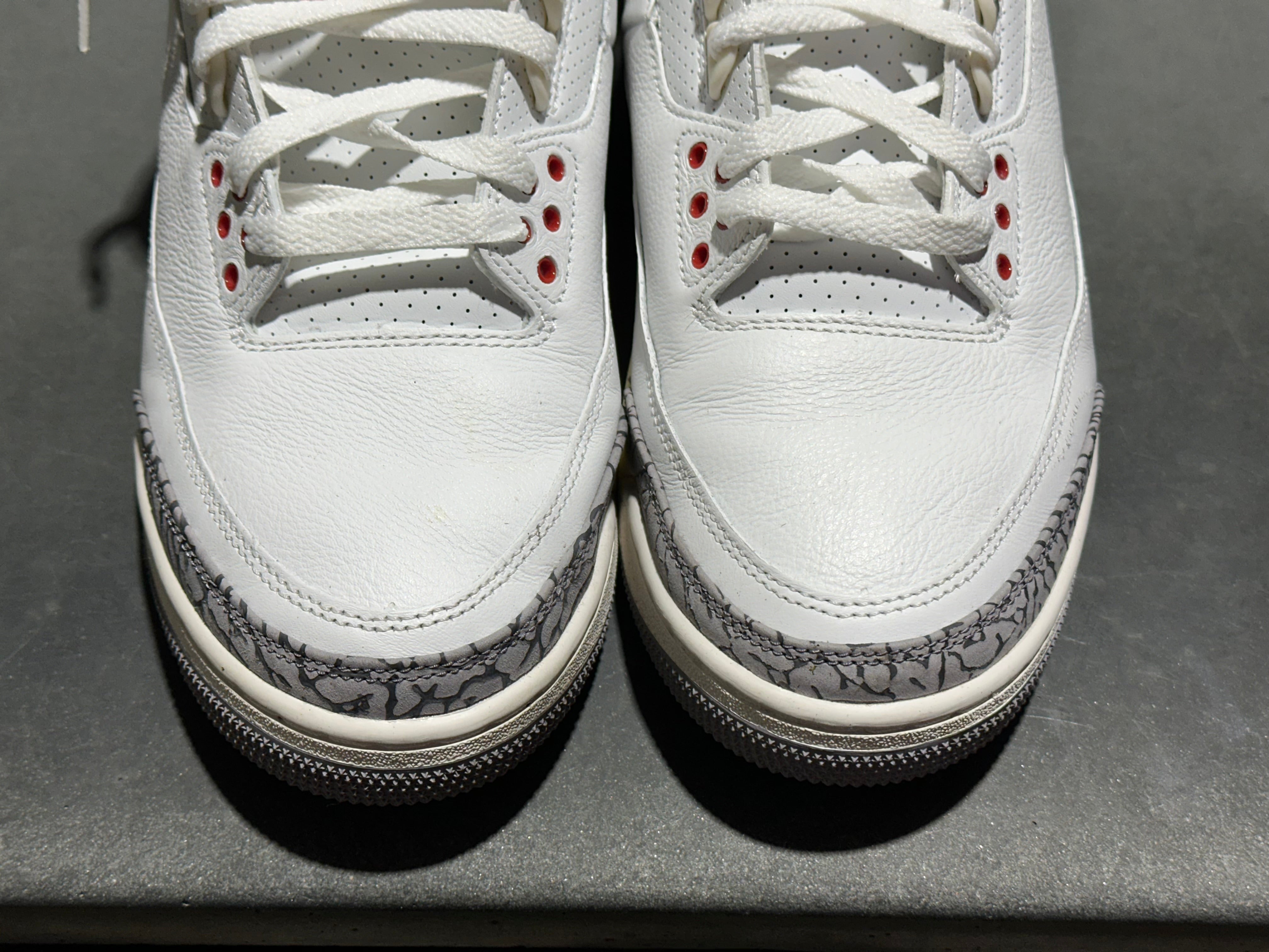 Air Jordan 3 Retro - Reimagined White Cement Size 10.5