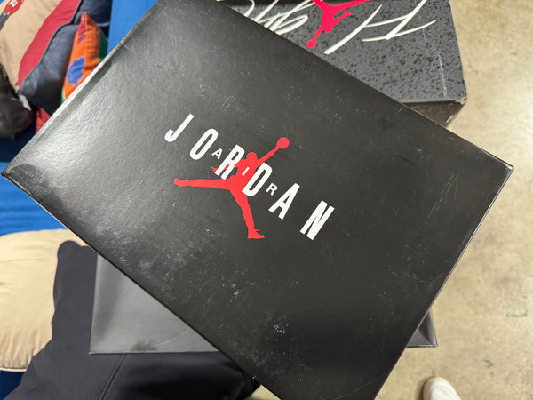 Air Jordan 11 Retro Low - Space Jam