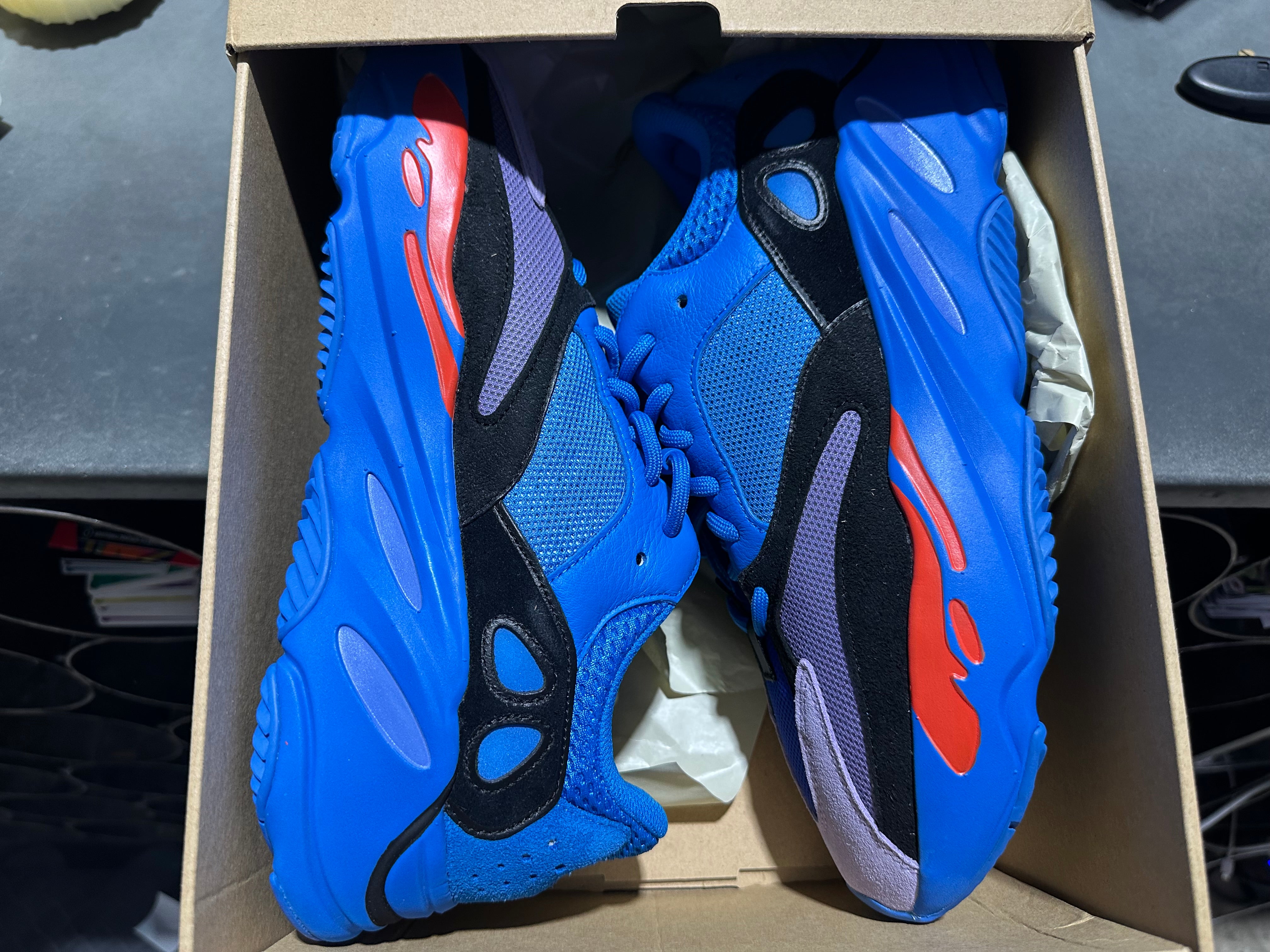 Adidas Yeezy Boost 700 - Hi Res Blue Size 10.5