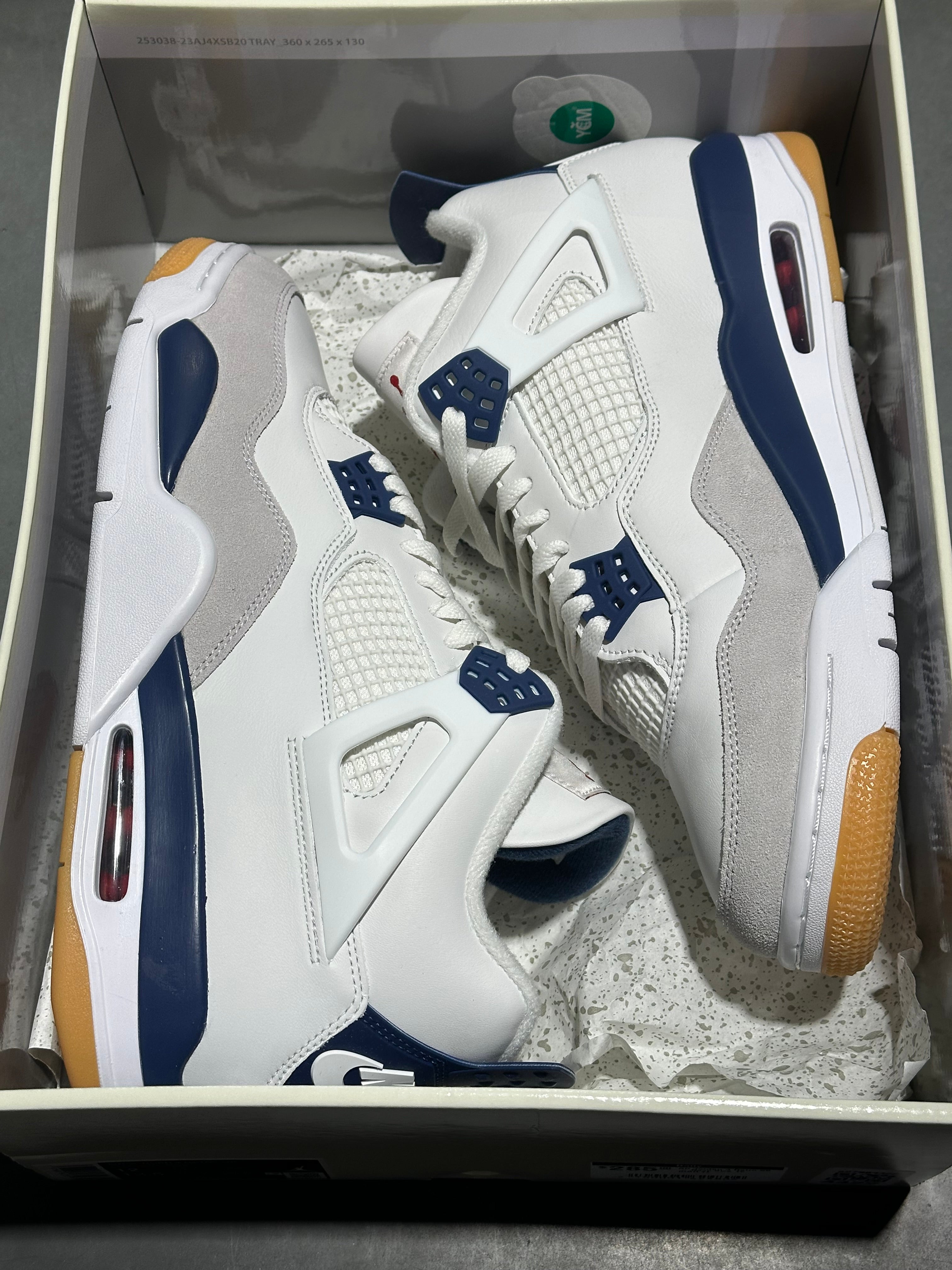 Air Jordan 4 Retro SB - Navy Size 12