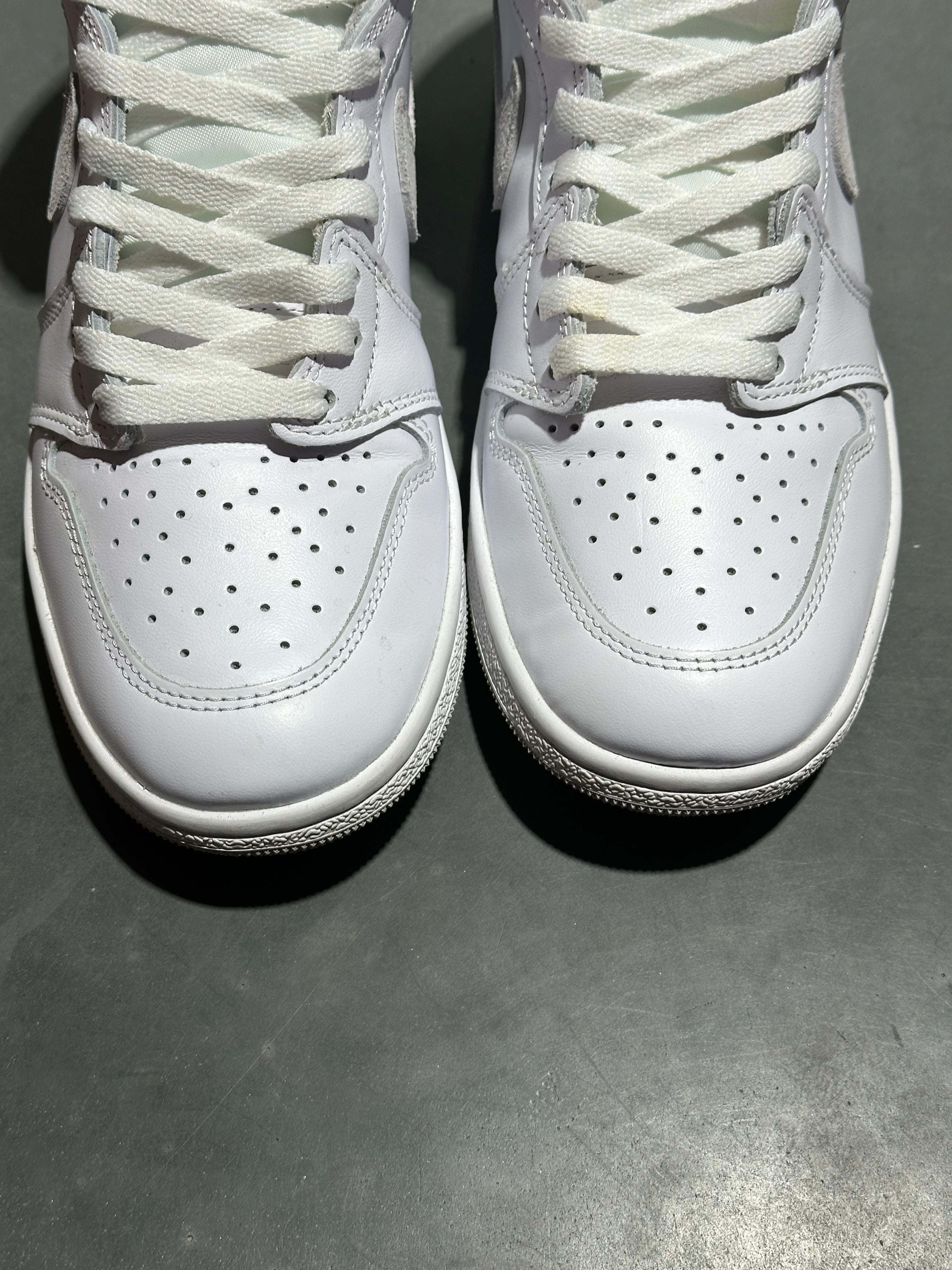 Air Jordan 1 Retro High - '85 Neutral Grey Size 8.5