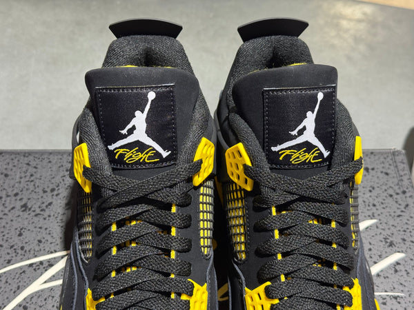 Air Jordan 4 Retro - Thunder Size 10.5