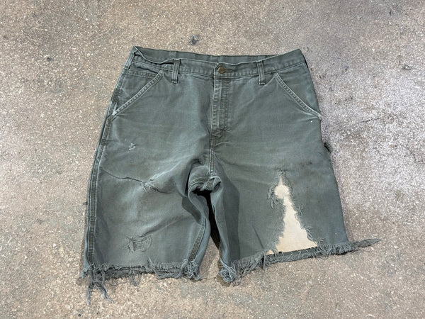 USED Distressed Carhartt Shorts - Olive Size 34