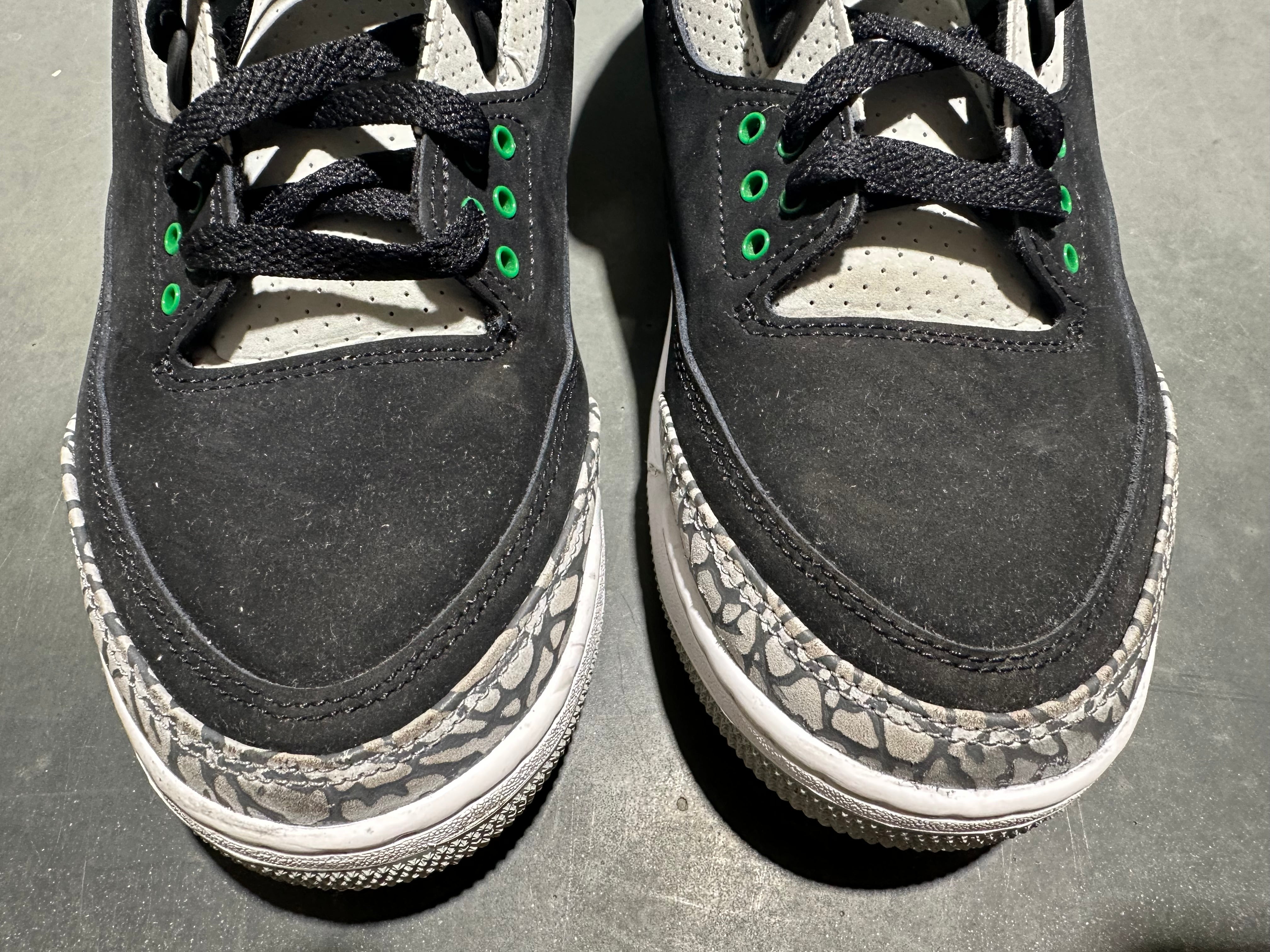 Air Jordan 3 Retro - Pine Green Size 10