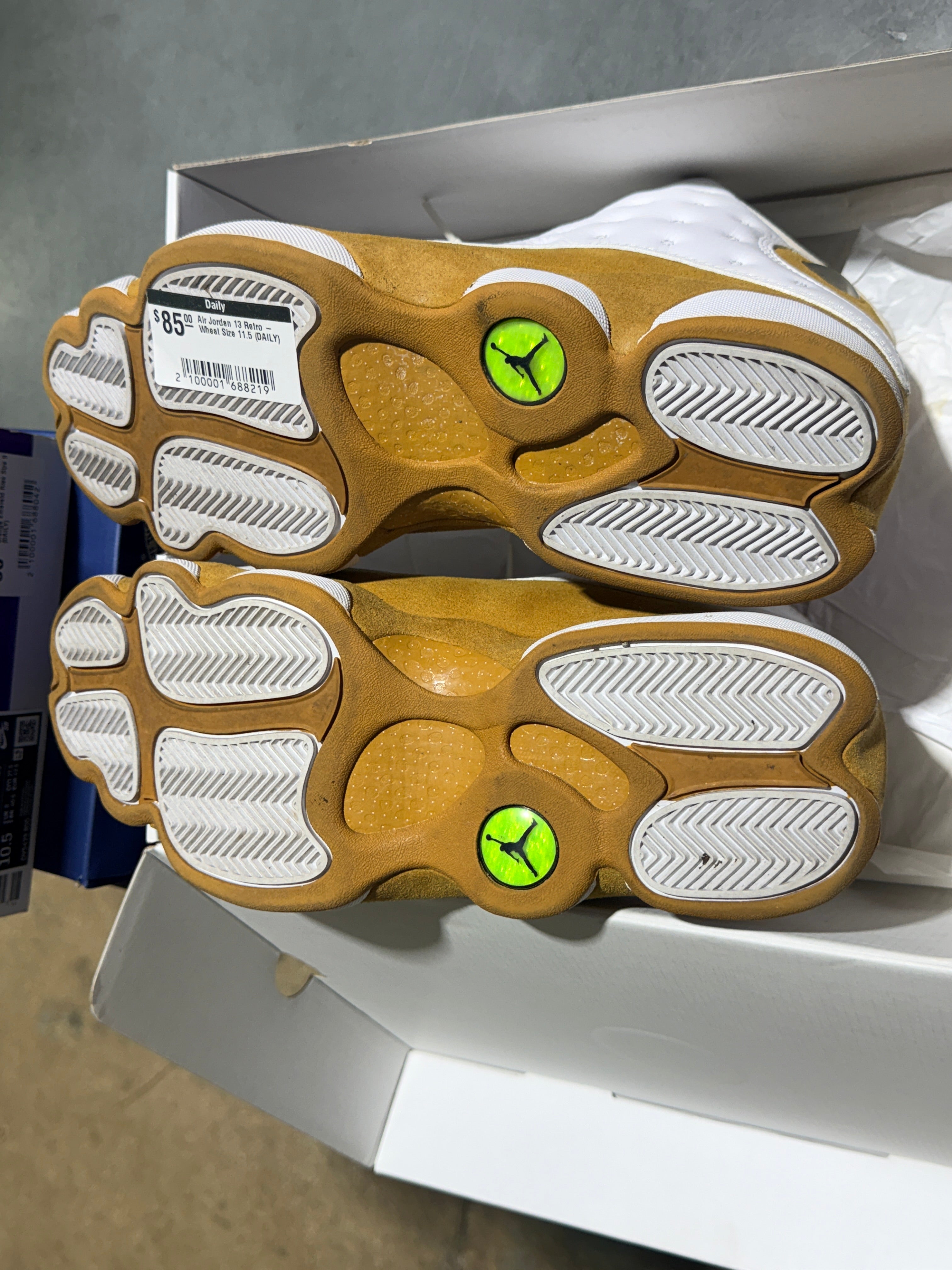 Air Jordan 13 Retro - Wheat Size 11.5