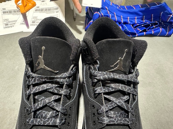Air Jordan 3 Retro - Black Cat Size 8