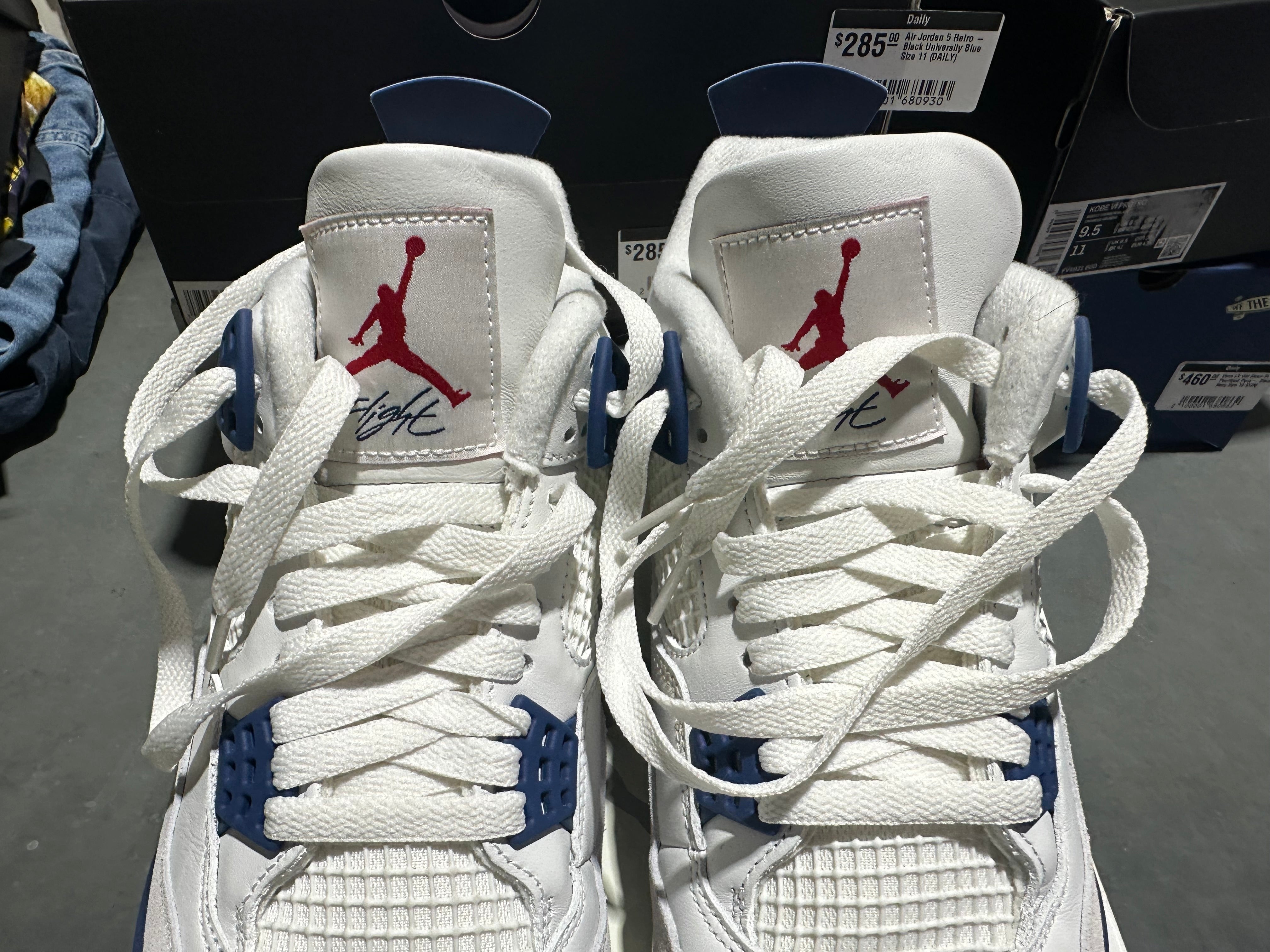 Air Jordan 4 Retro SP x Nike SB - Navy	Size 9