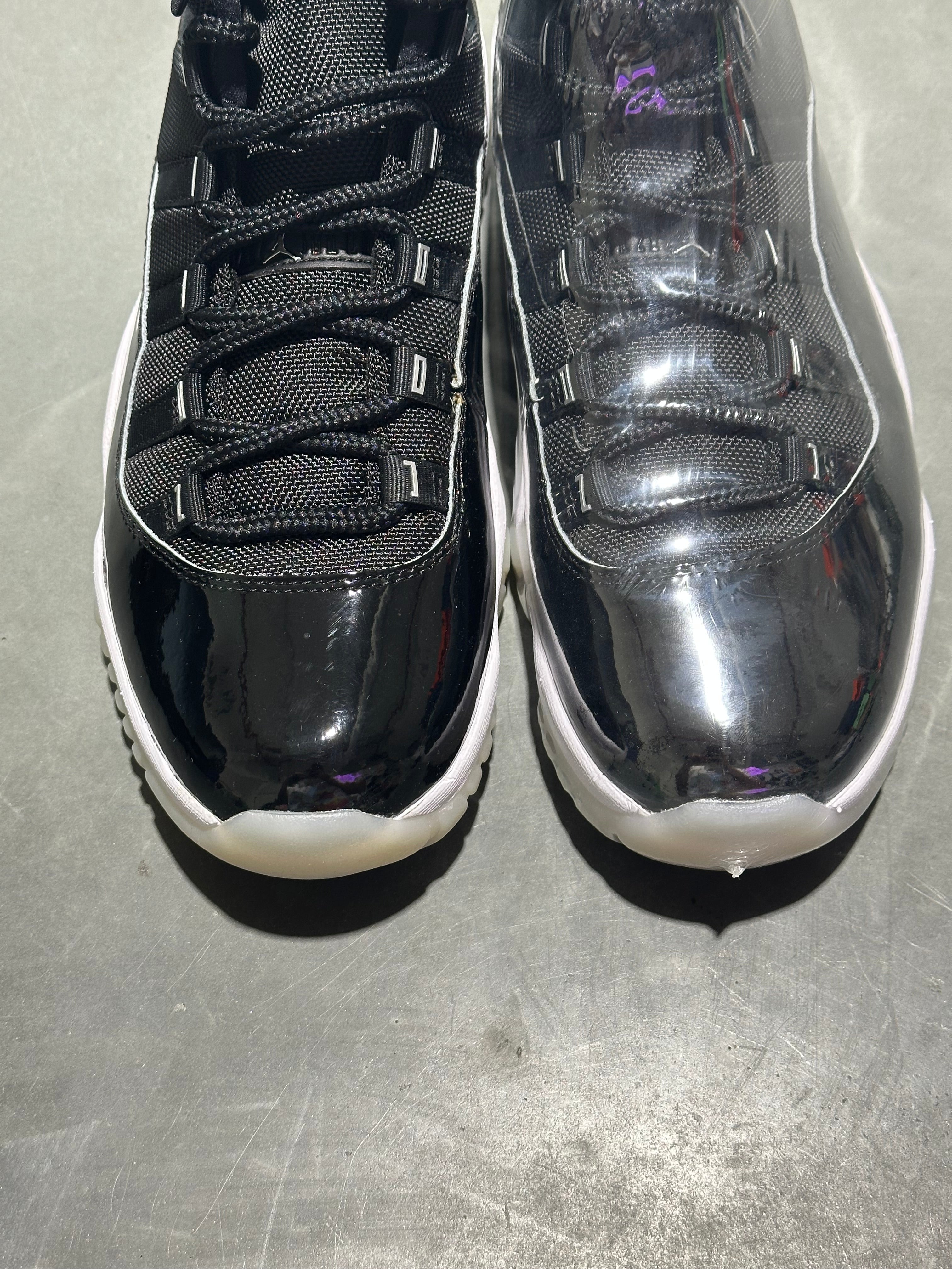 Air Jordan 11 Retro - Jubilee 25th Anniversary Size 11